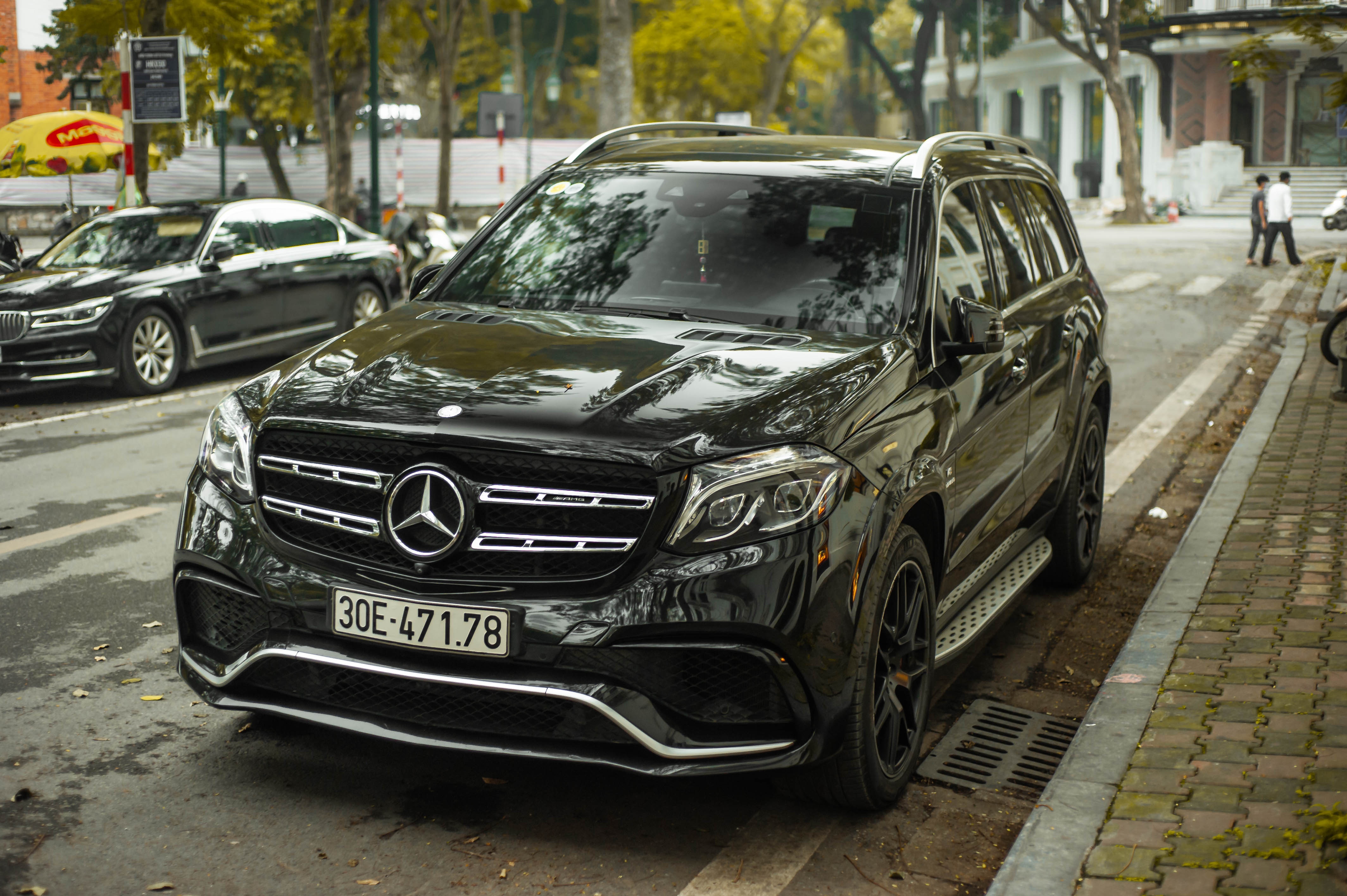 Ngam Mercedes-AMG GLS 63 4MATIC gia 12 ty tren pho HN anh 2
