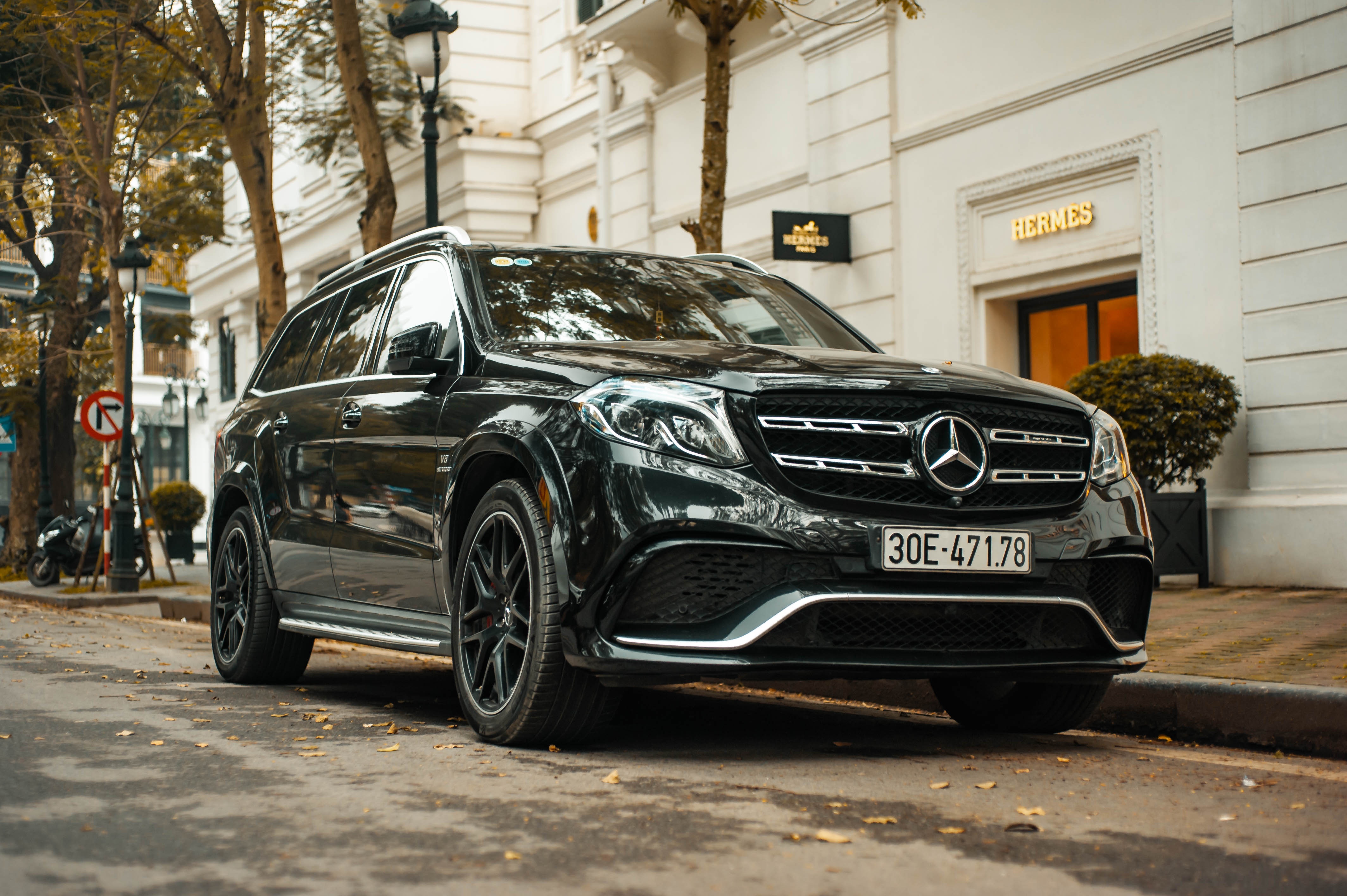 Ngam Mercedes-AMG GLS 63 4MATIC gia 12 ty tren pho HN anh 1