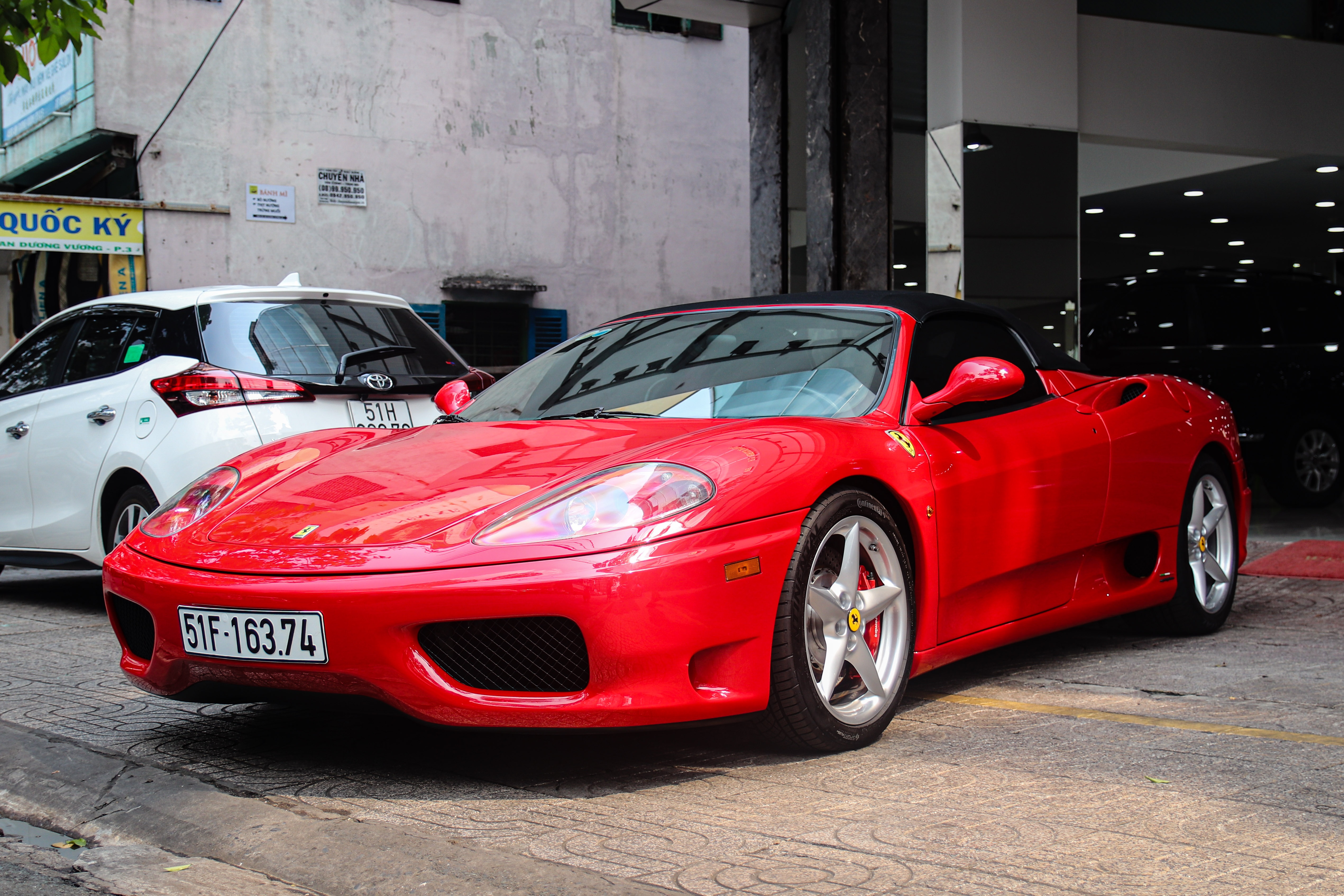 Ferrari 360 Spider tung cua ong Dang Le Nguyen Vu tai xuat tai TP.HCM hinh anh