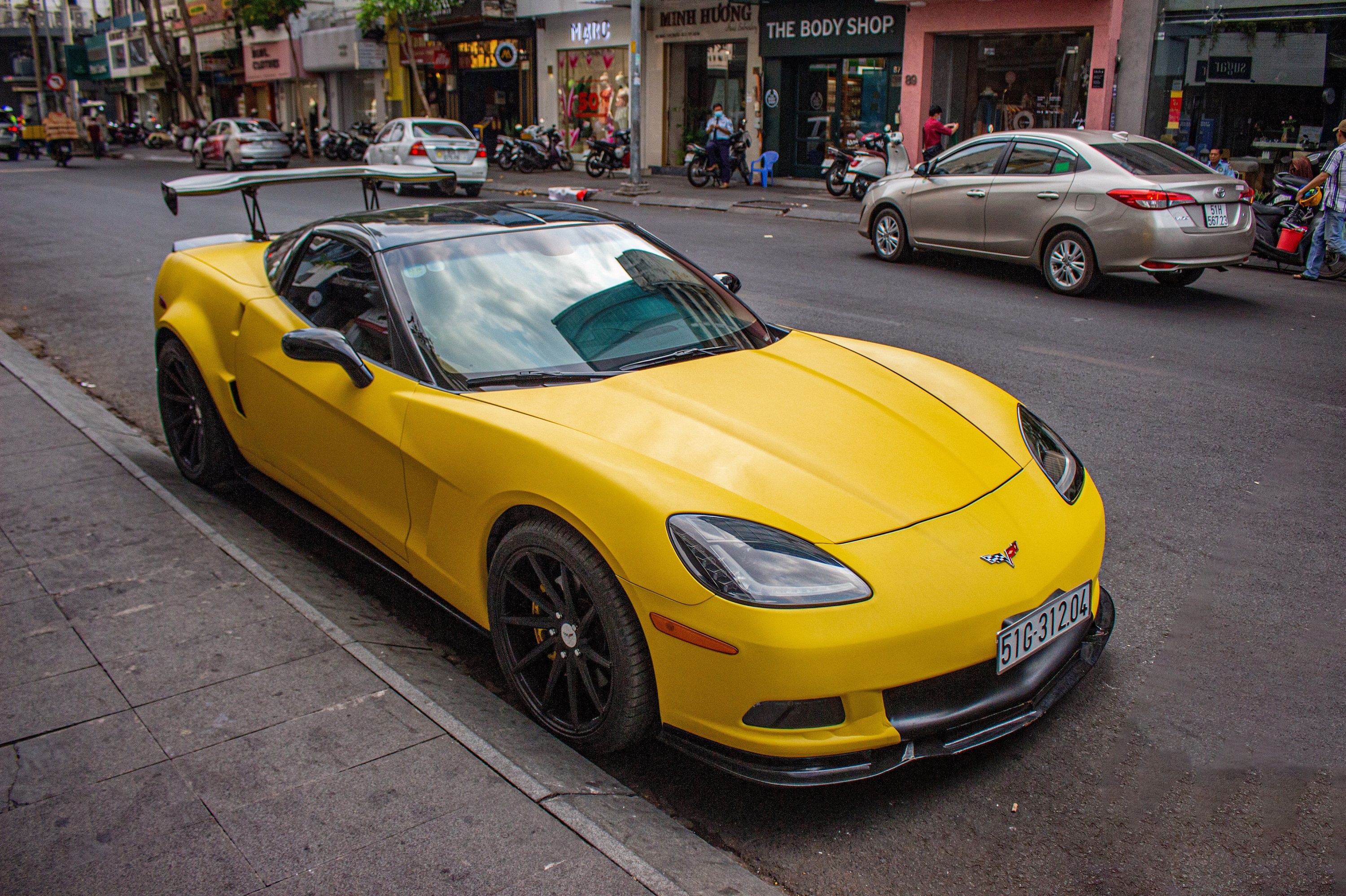 Chevrolet Corvette C6 hang hiem o VN anh 1