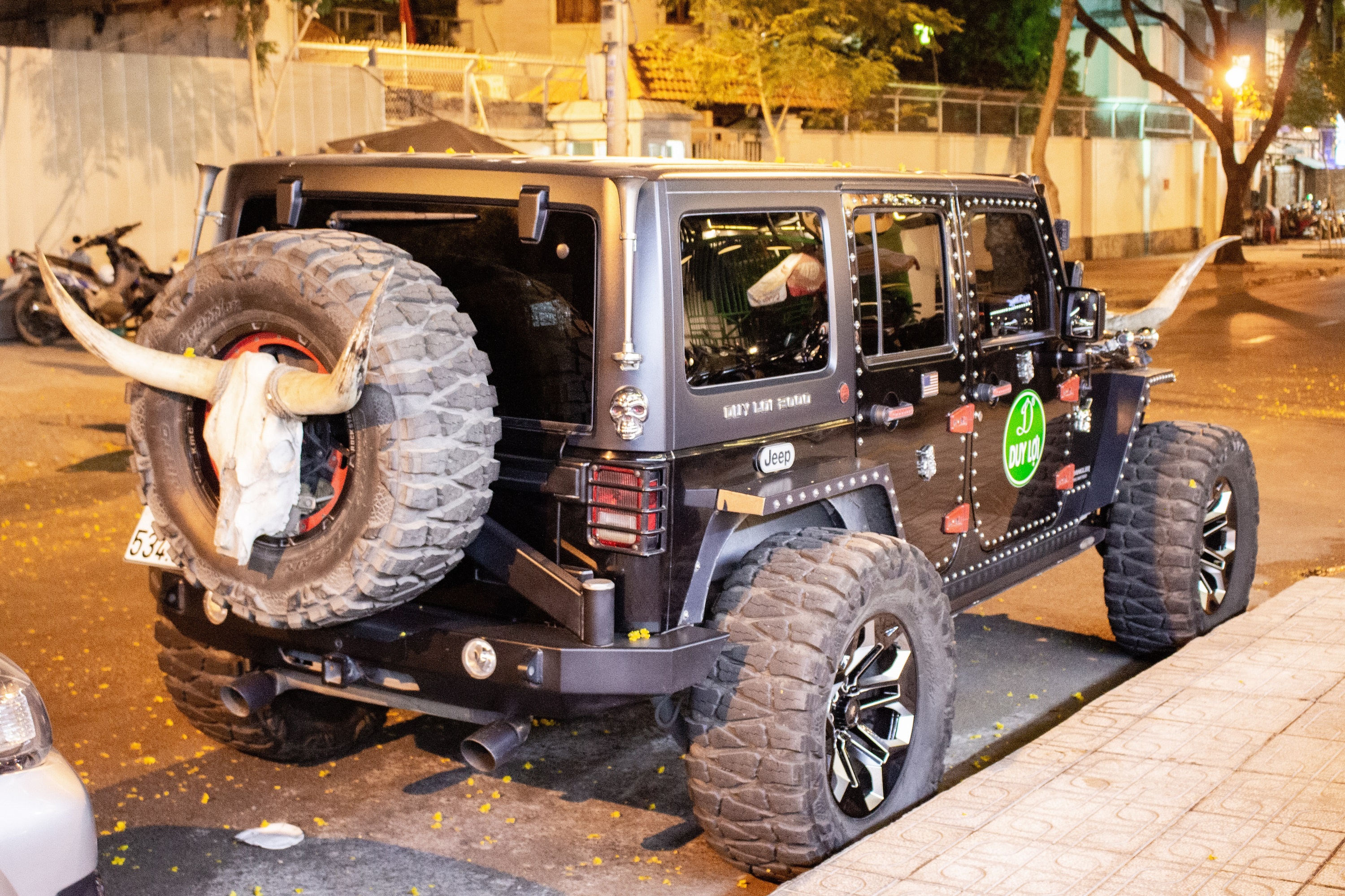 Jeep Wrangler do phong cach Cowboy anh 10