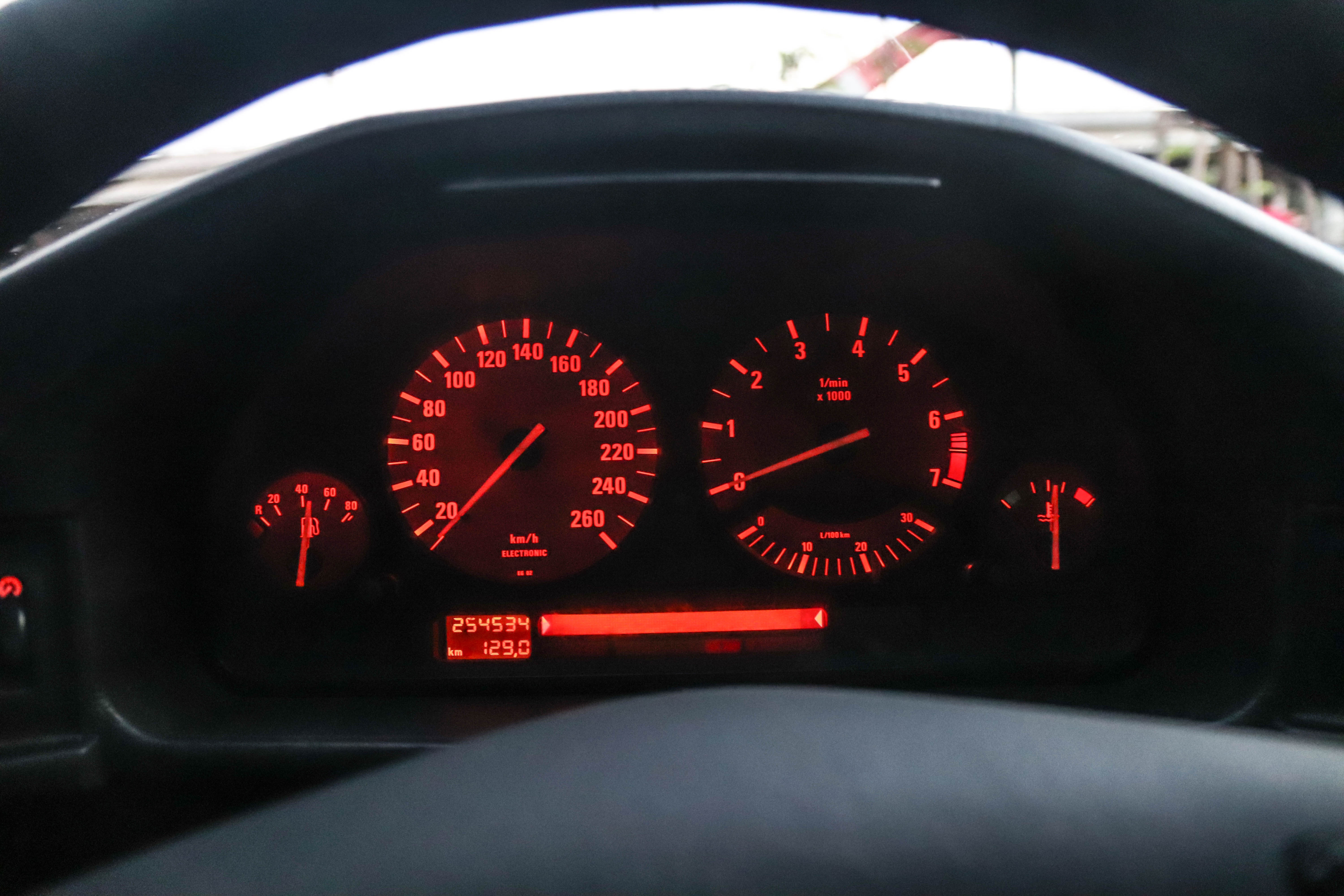 BMW 525i doi 1996 lot xac nhu moi anh 18