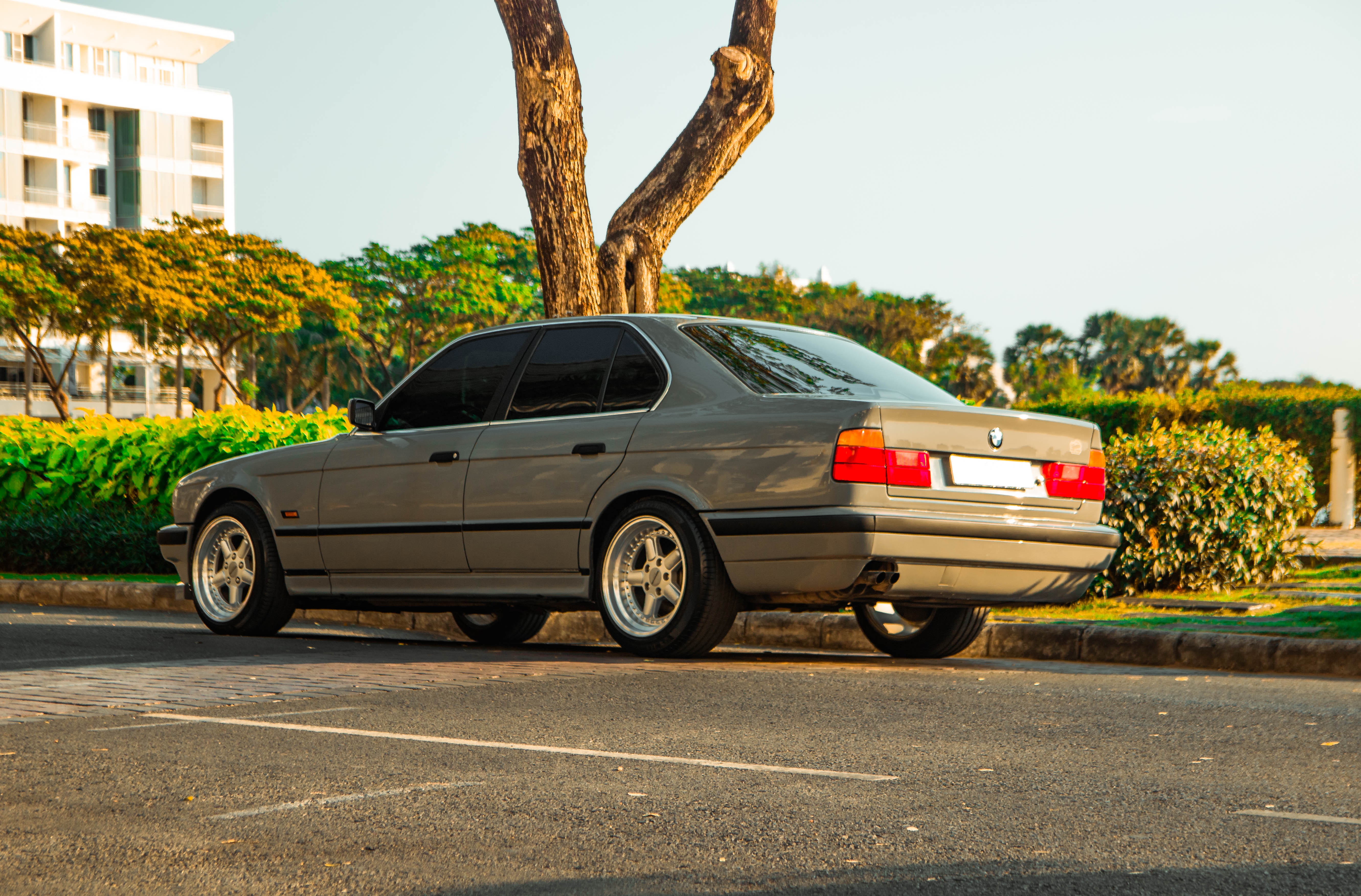 BMW 525i doi 1996 lot xac nhu moi anh 33