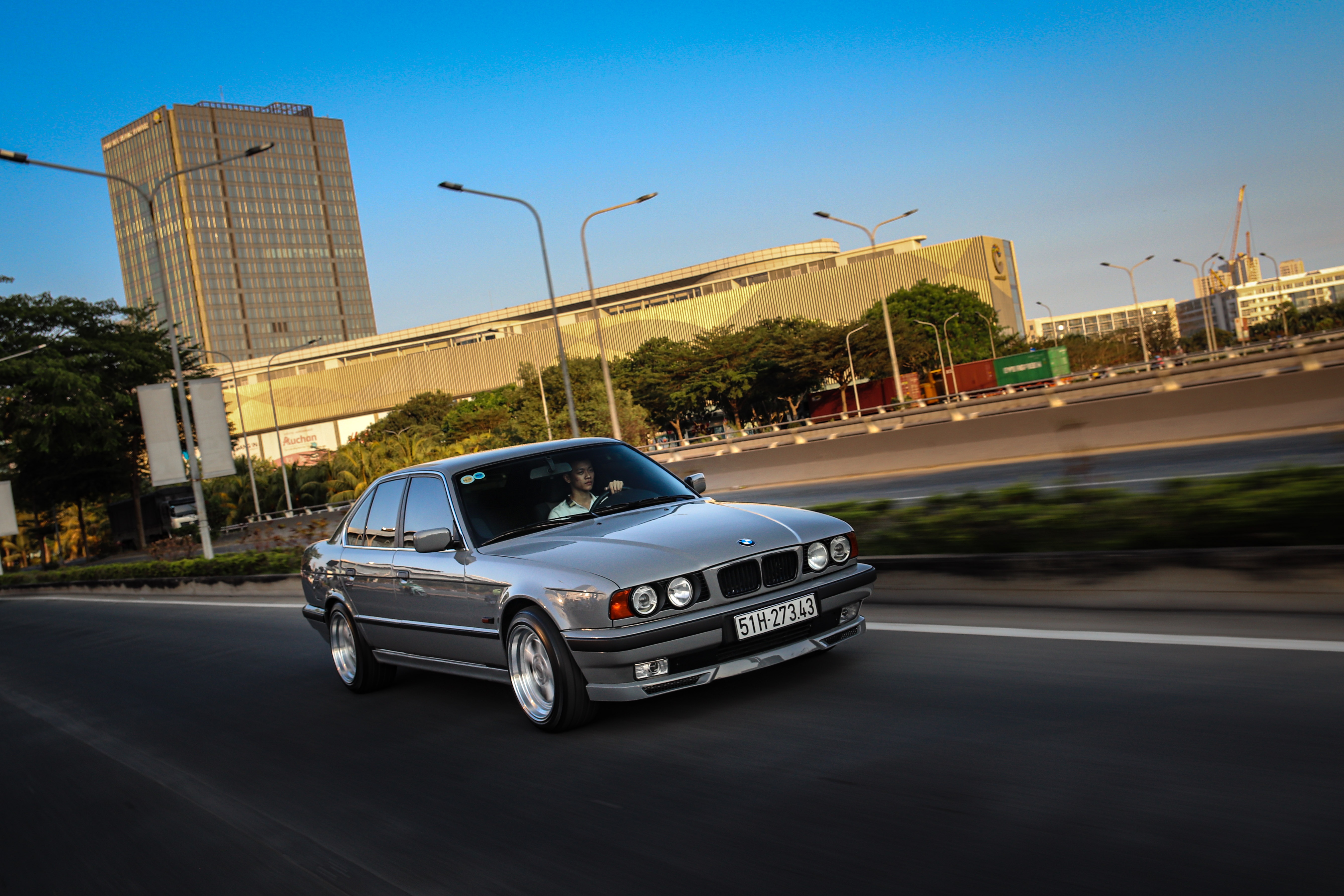 BMW 525i doi 1996 lot xac nhu moi anh 9