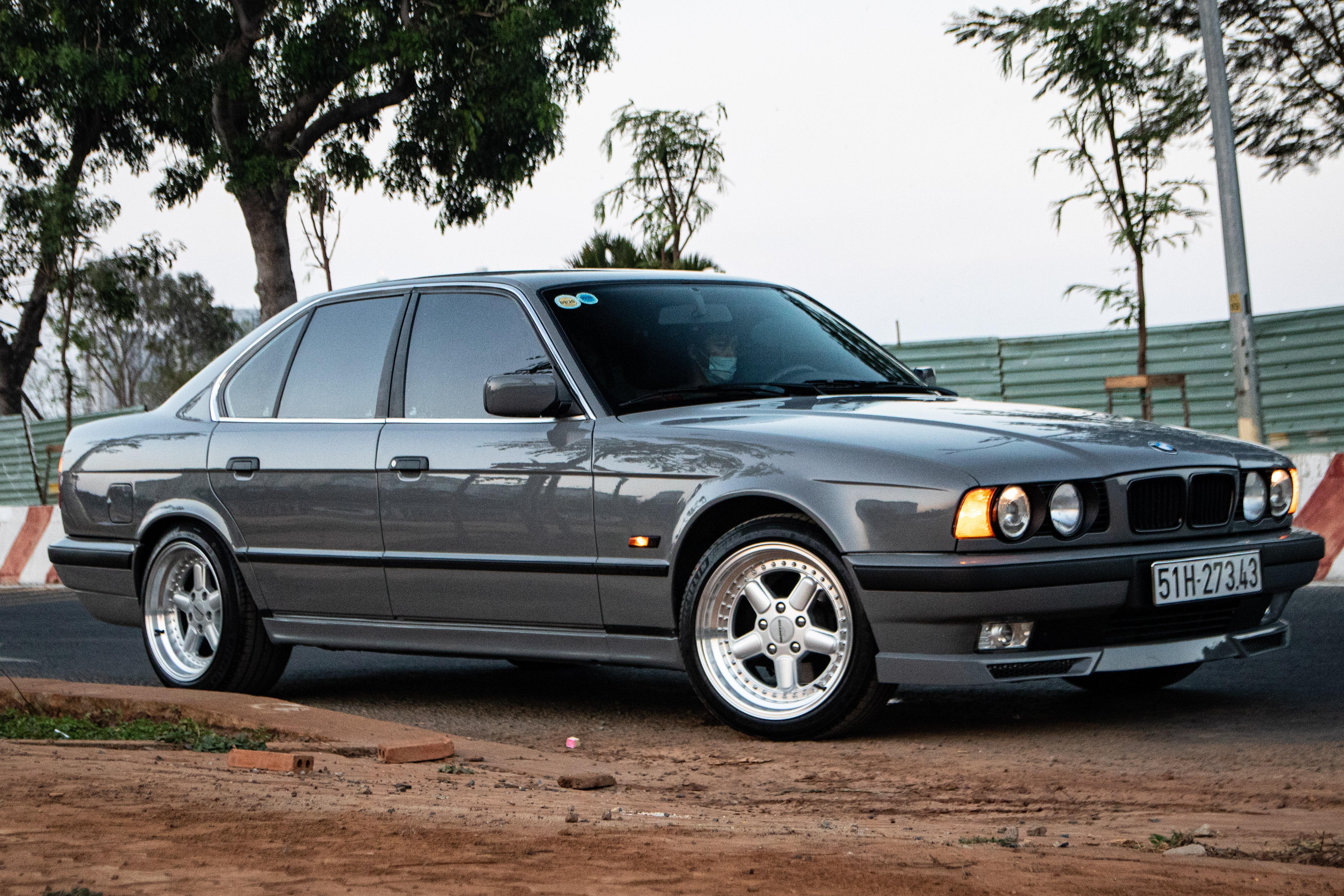 BMW 525i doi 1996 lot xac nhu moi anh 26