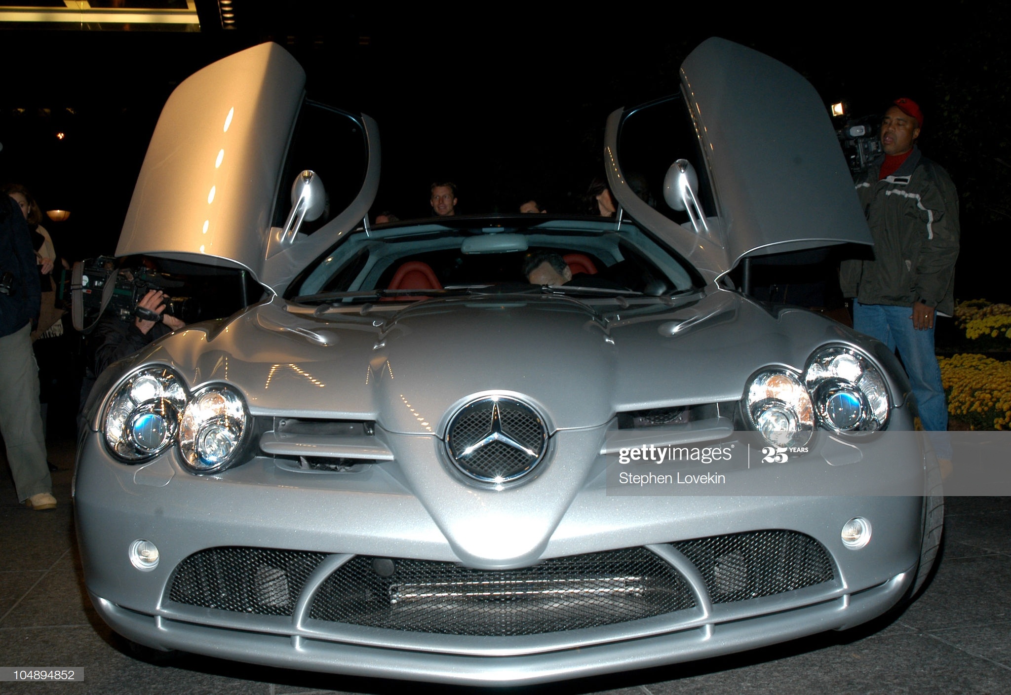 Những siêu xe đẹp nhất của dàn sao nữ Hollywood ảnh 16 Nhung sieu xe dep nhat cua dan sao nu Hollywood anh 16