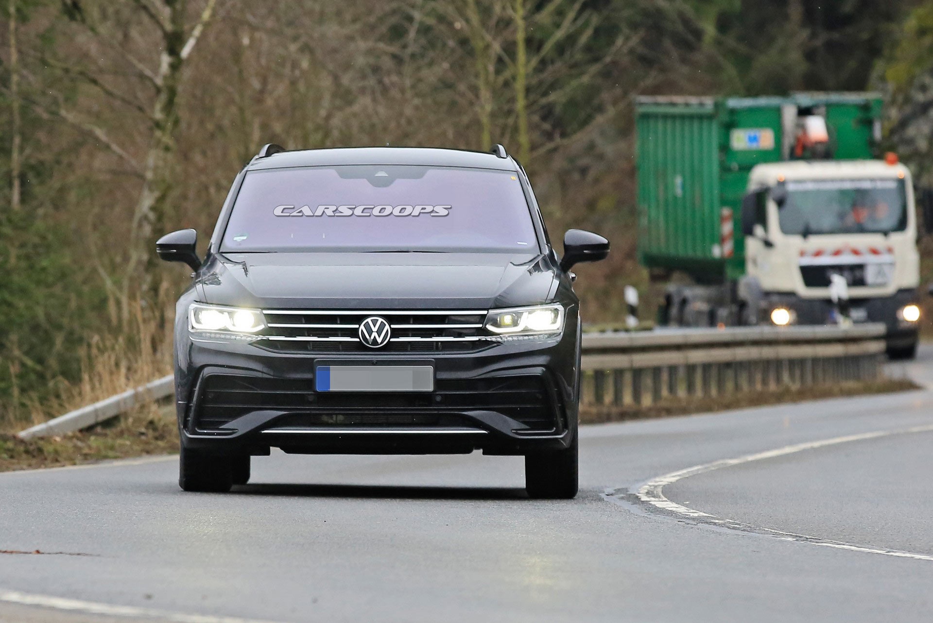 Volkswagen Tiguan 2021 lộ diện ảnh 4 Volkswagen Tiguan 2021 lo dien anh 4