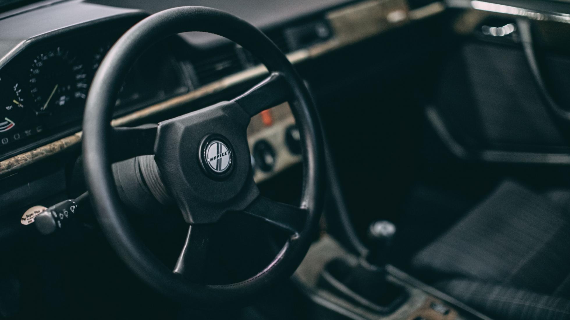 Bản độ Mercedes 300E với động cơ BMW ảnh 6 Ban do Mercedes 300E voi dong co BMW anh 6