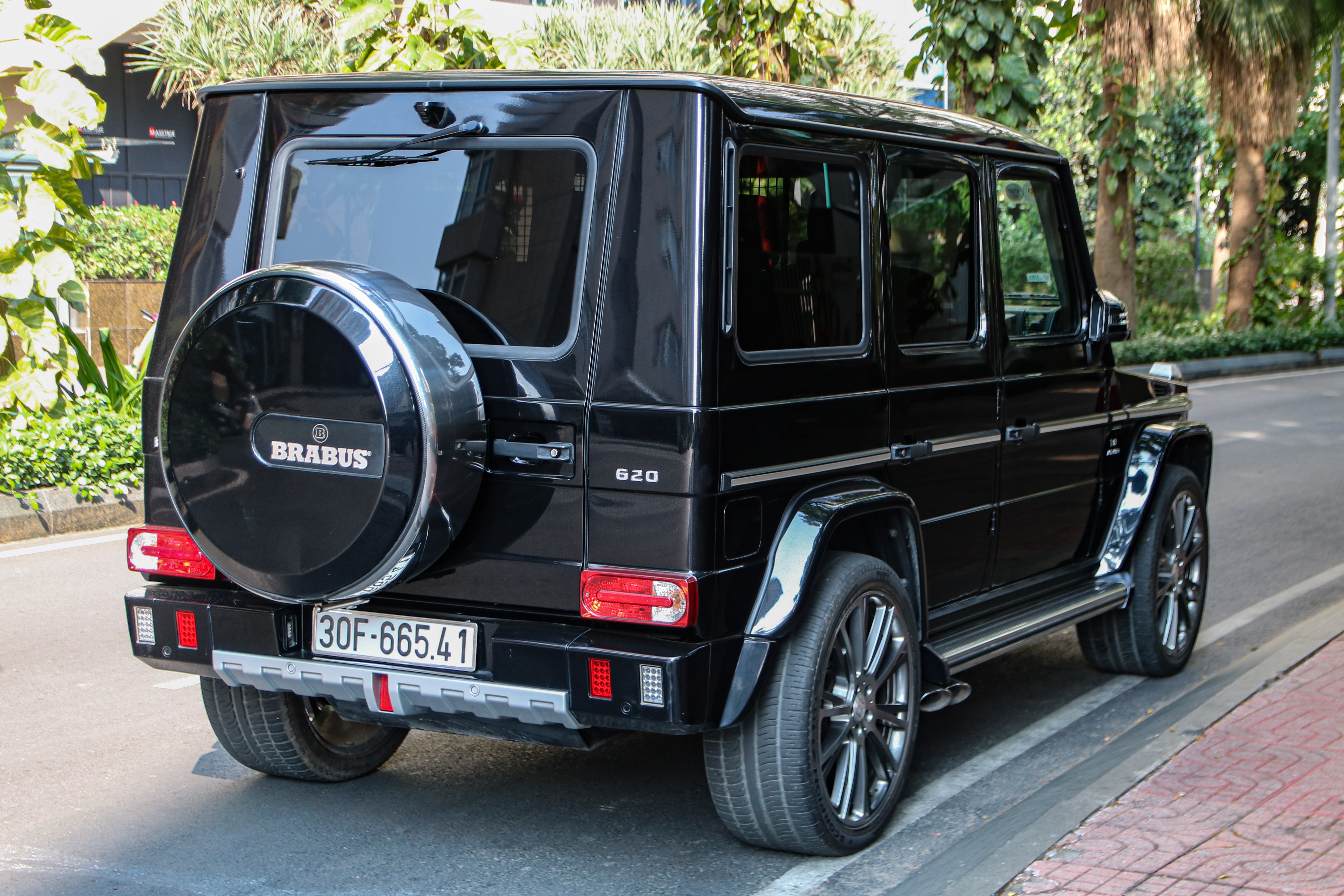 Cận cảnh Brabus B63-620 tại TP.HCM ảnh 8 Can canh Brabus B63-620 tai TP.HCM anh 8