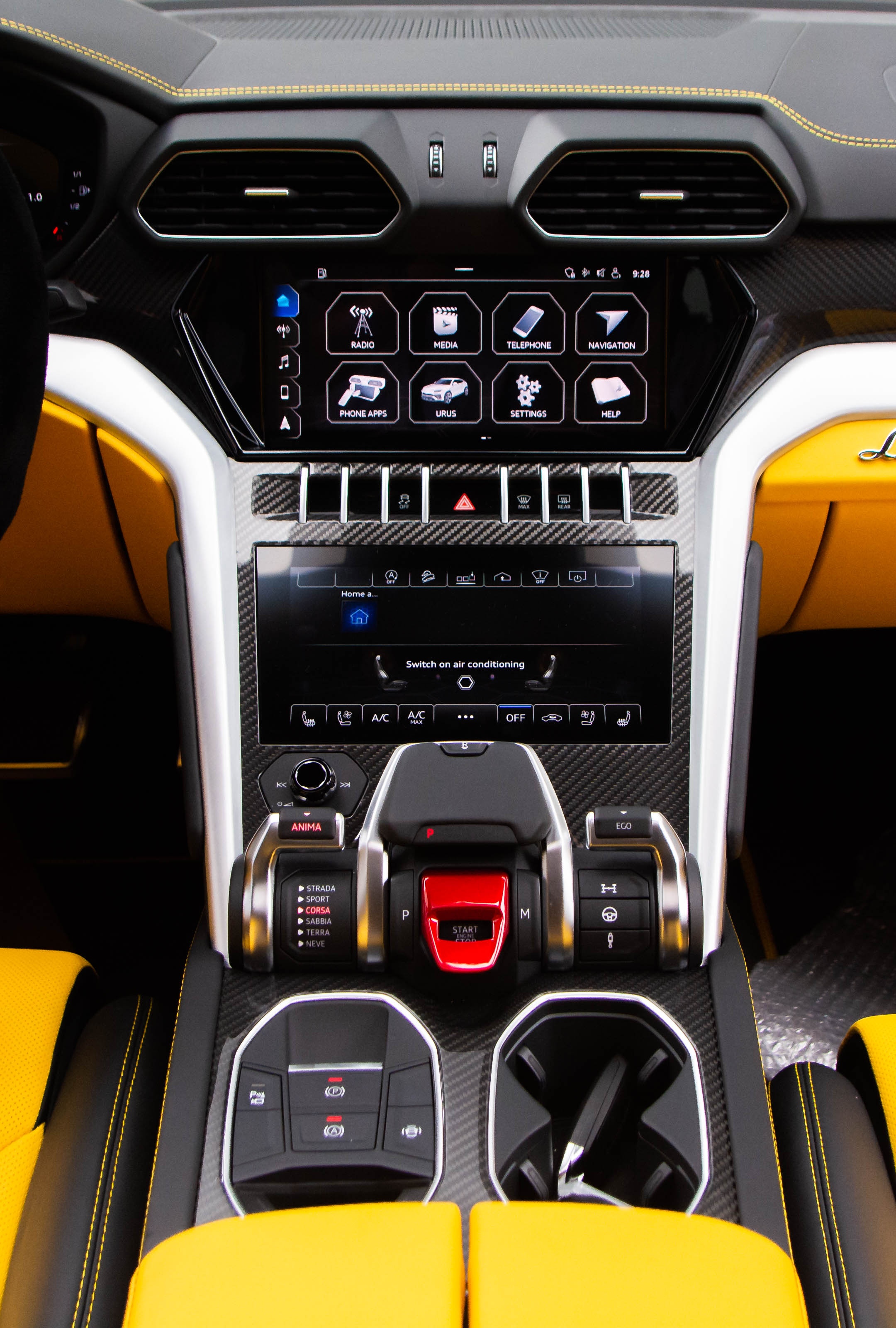 Lamborghini Urus 4 cho ve VN anh 6