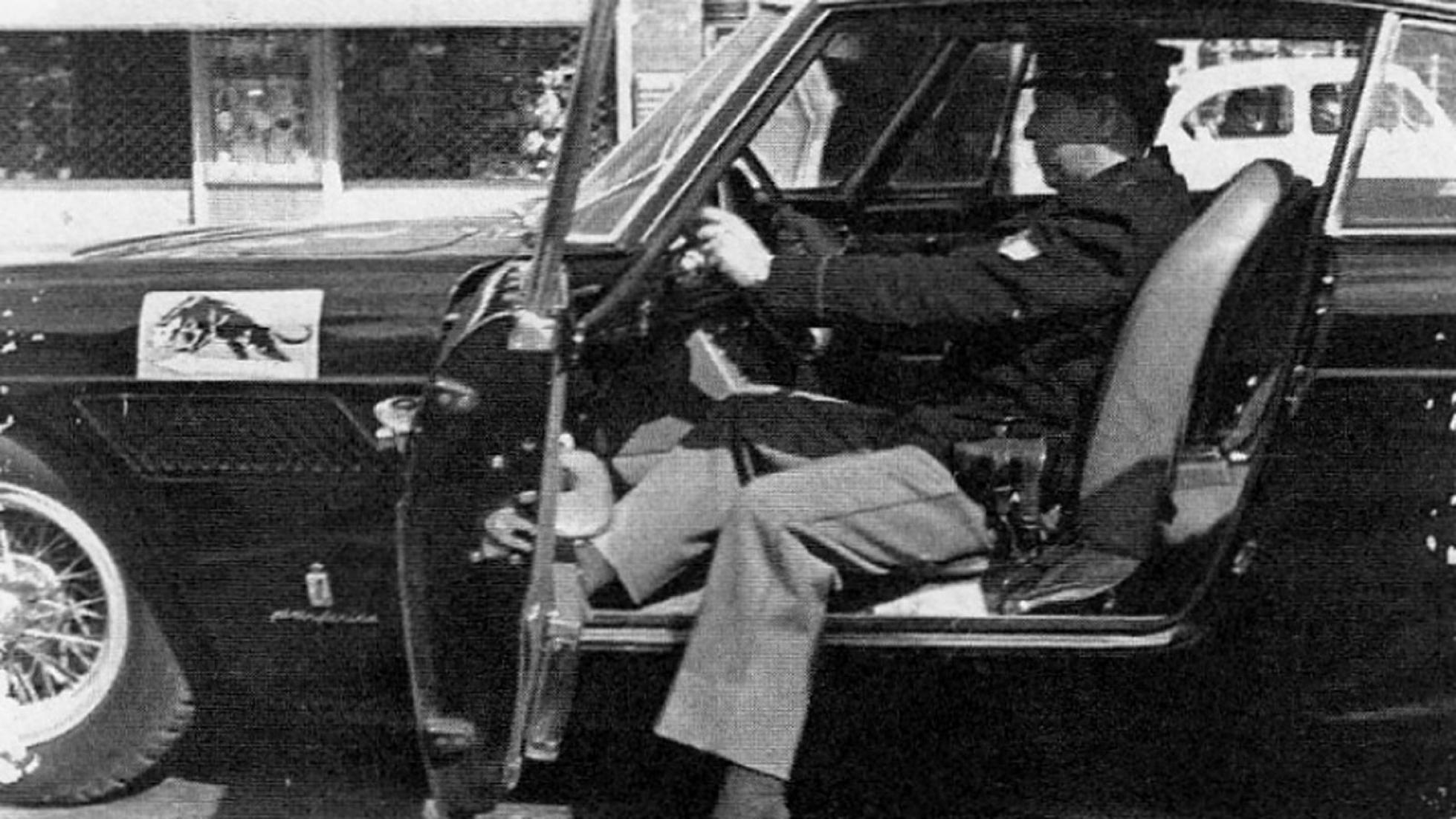 Sieu xe cua canh sat Italy duoc dau gia anh 5