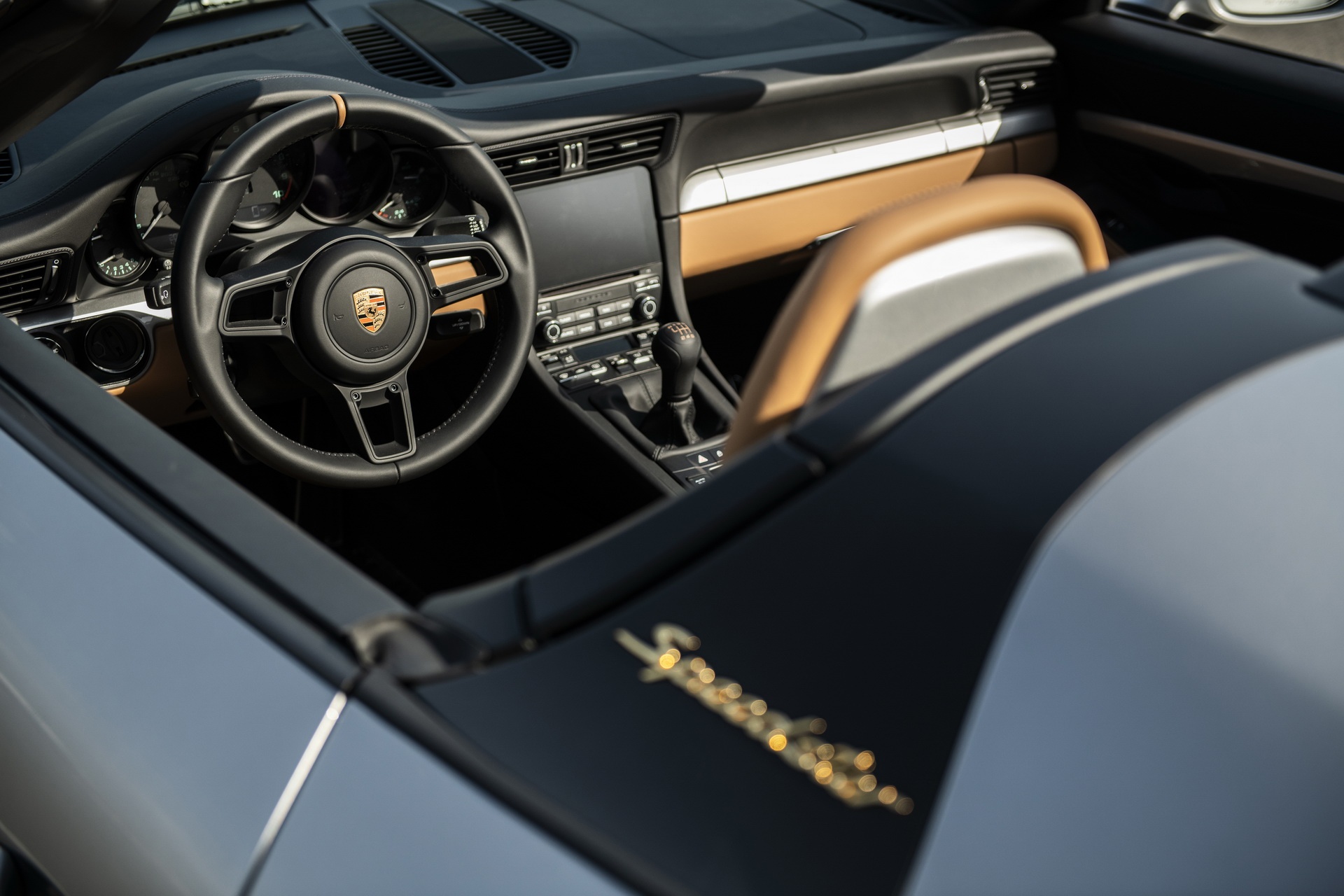 Chiếc Porsche 911 991 cuối cùng được đấu giá ảnh 6 Chiec Porsche 911 991 cuoi cung duoc dau gia anh 6