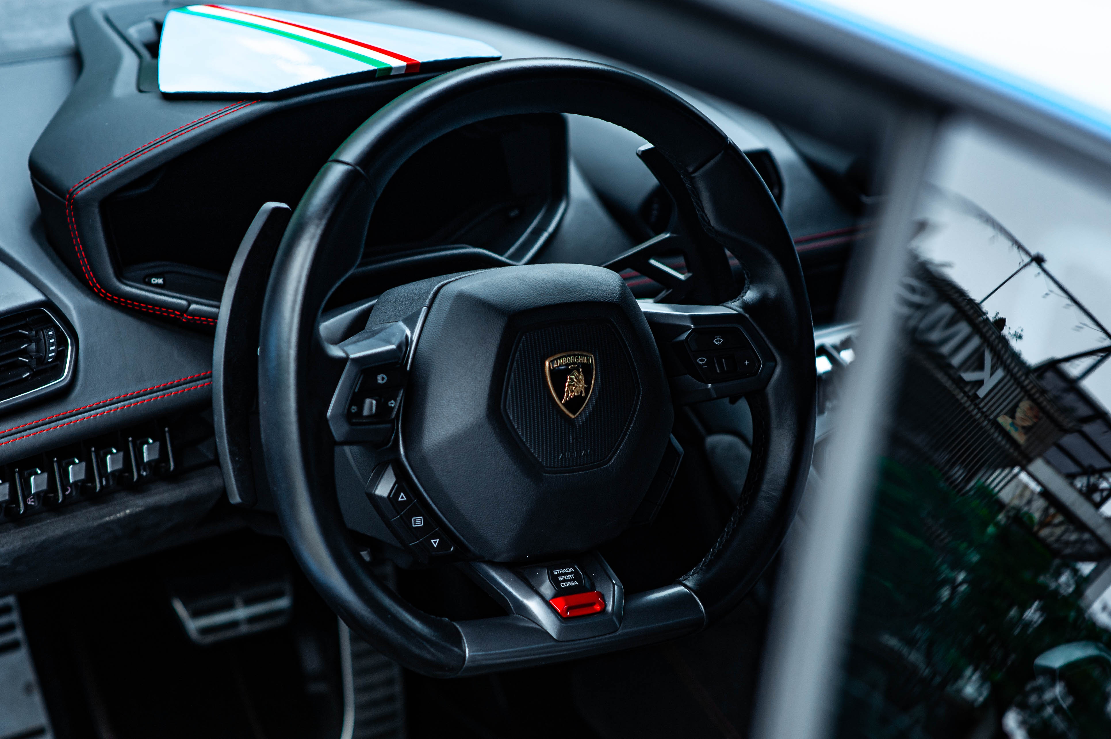 Lamborghini Huracan mot cau thay doi ngoai hinh anh 7