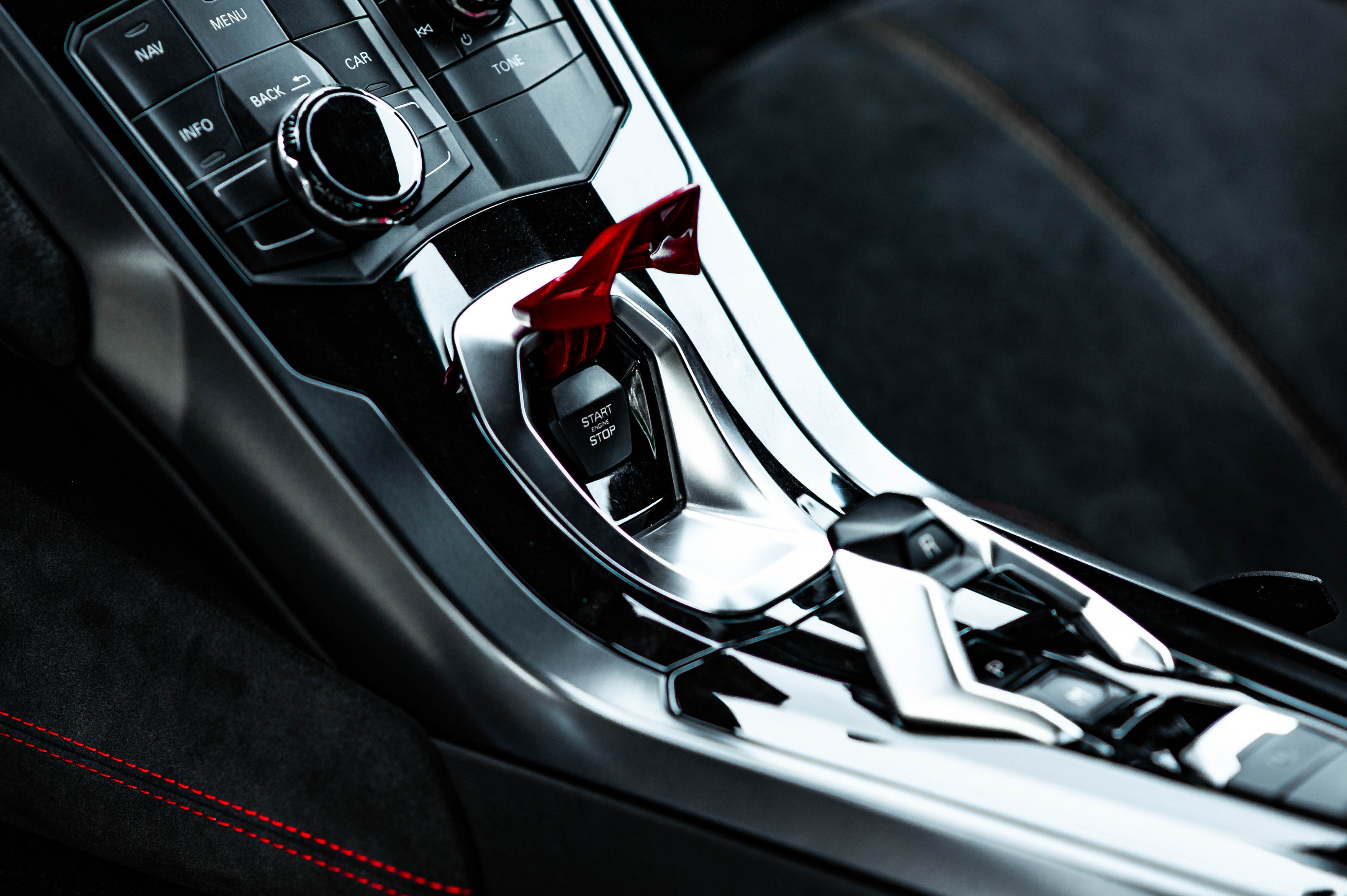 Lamborghini Huracan mot cau thay doi ngoai hinh anh 8