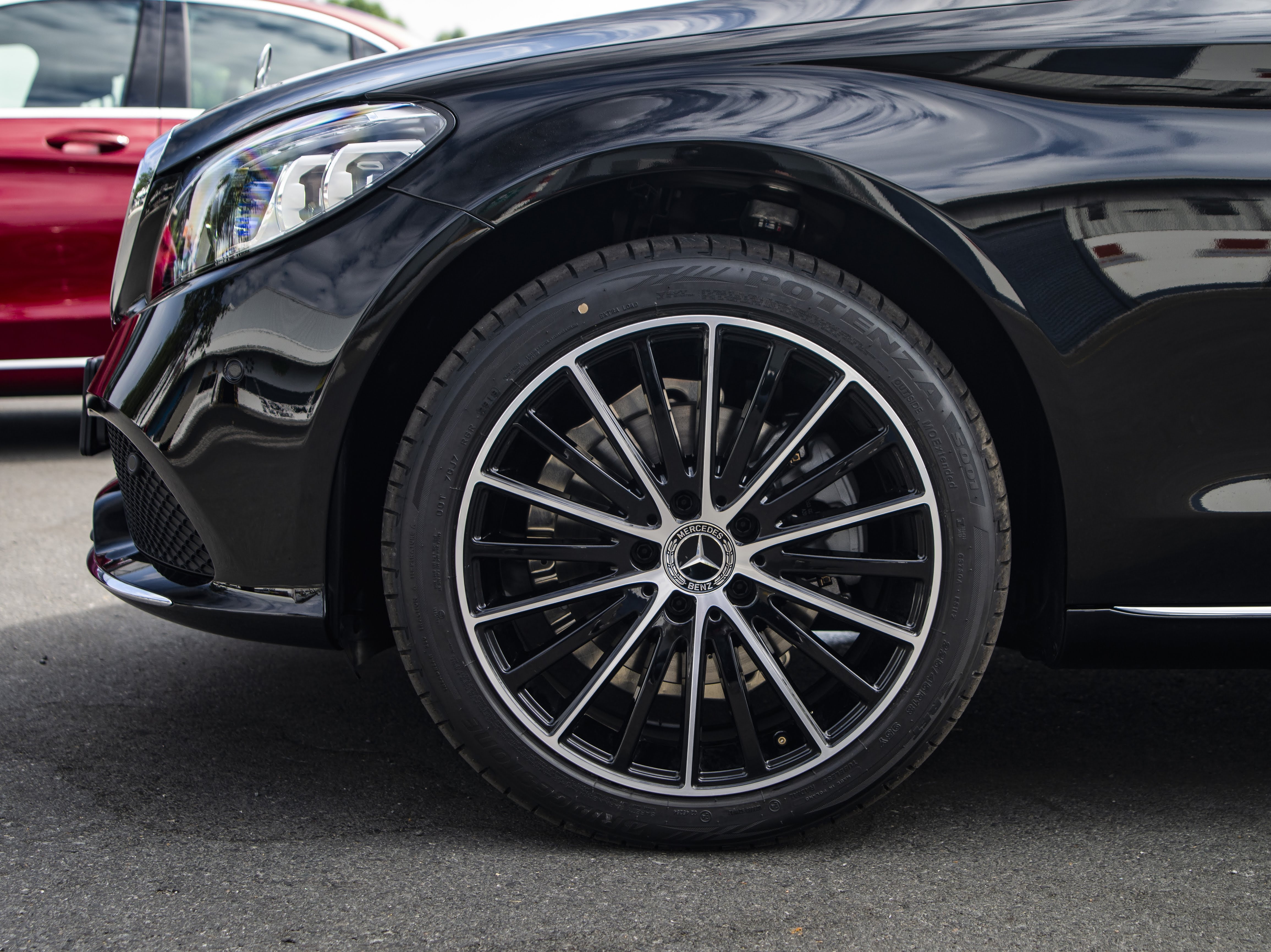 So sanh Mercedes-Benz C 200 Exclusive va BMW 320i Sport Line anh 20