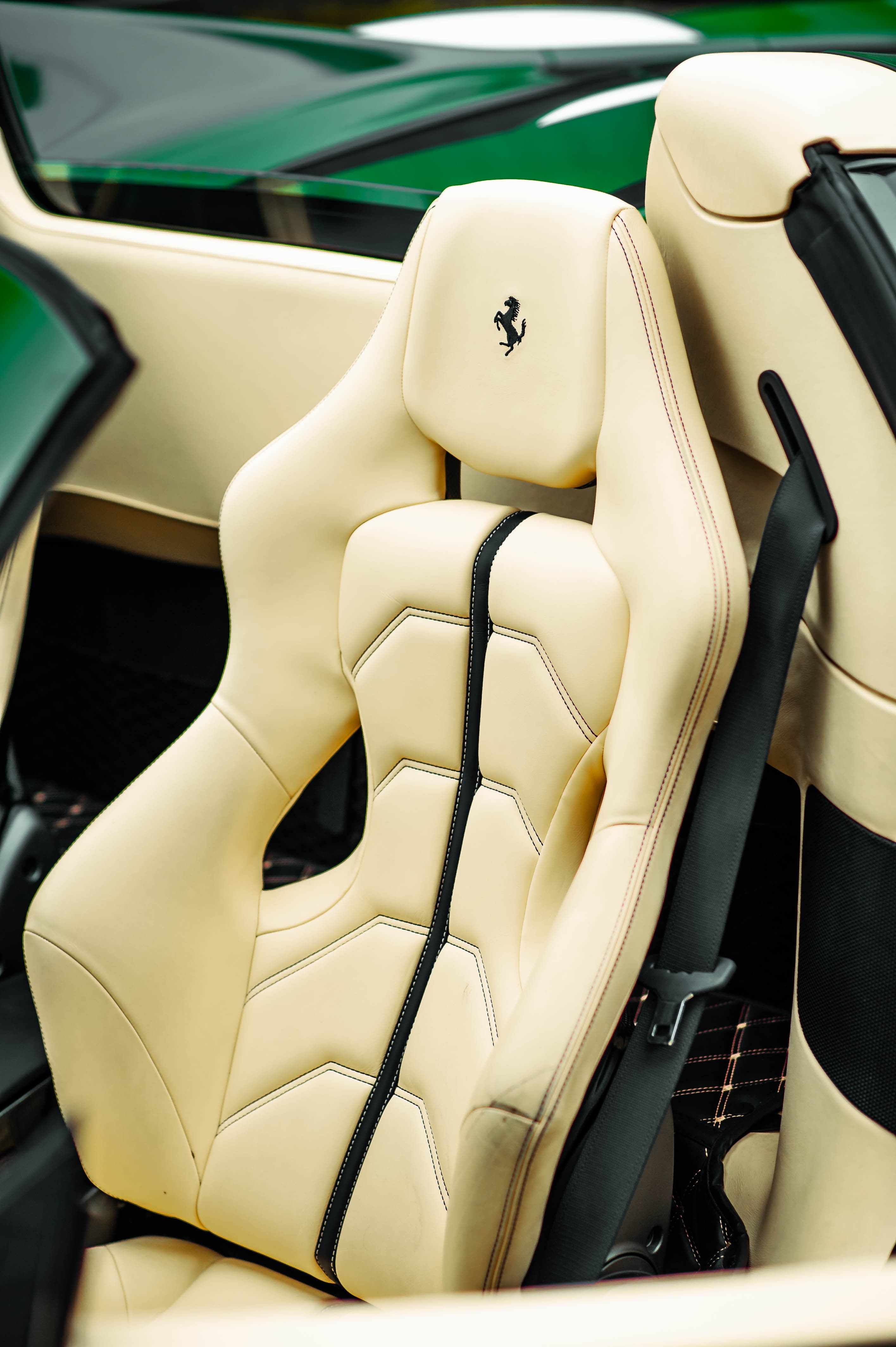 Ferrari 488 Spider dau tien VN thay doi ngoai hinh anh 29