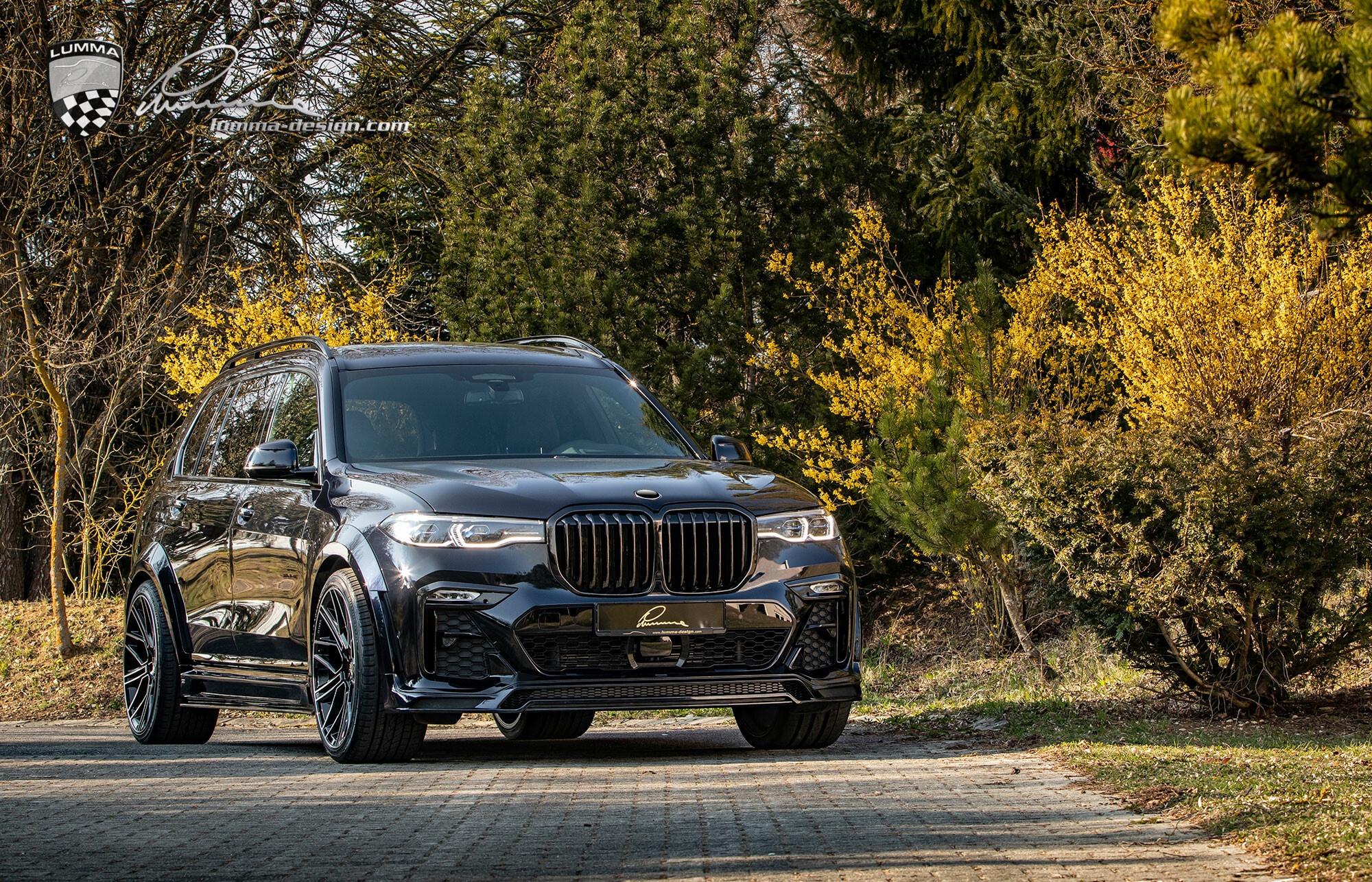 BMW X7 co bap hon voi goi do than rong anh 8