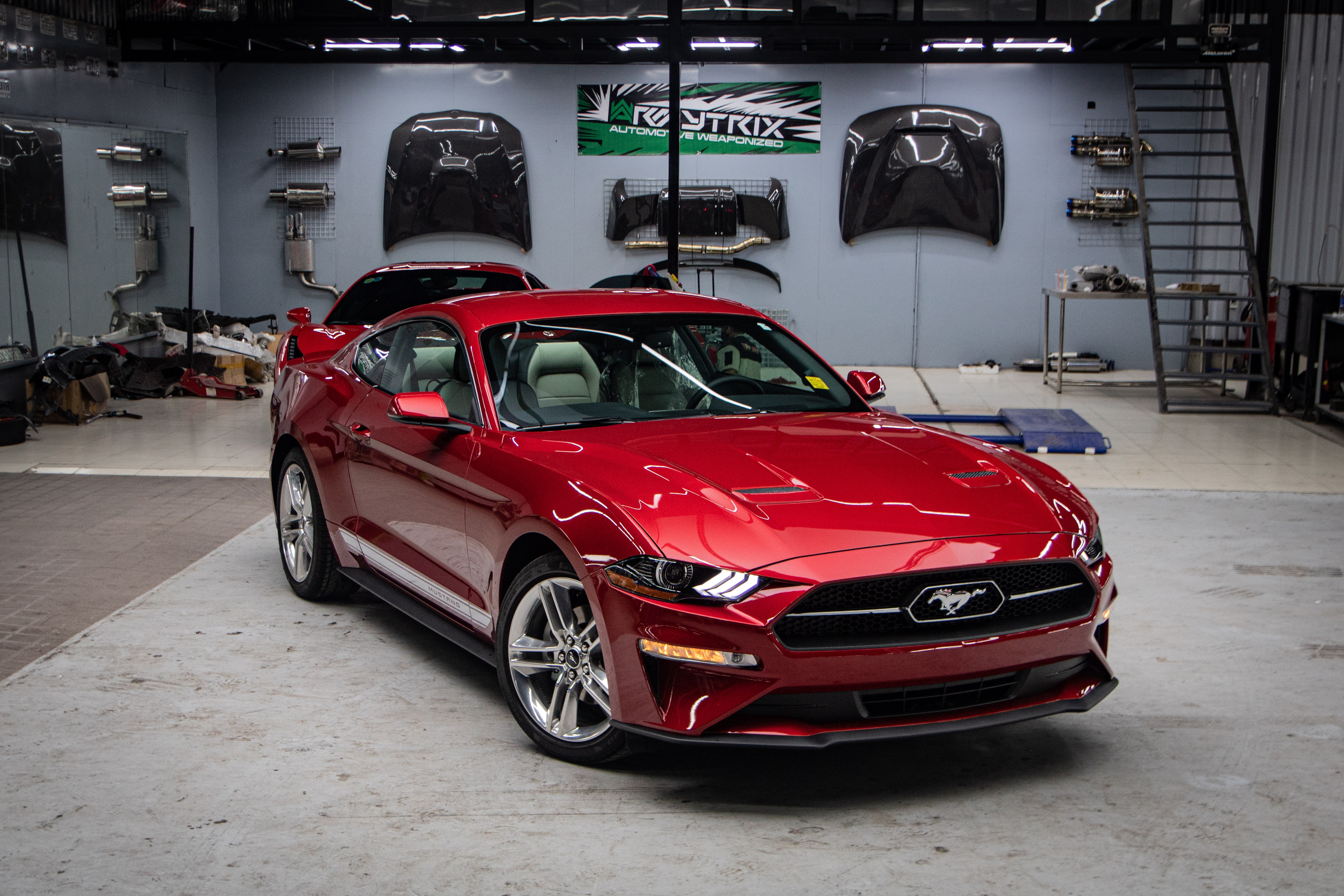 Ford Mustang 2020 phien ban ky niem vua ve VN, gia hon 3 ty hinh anh