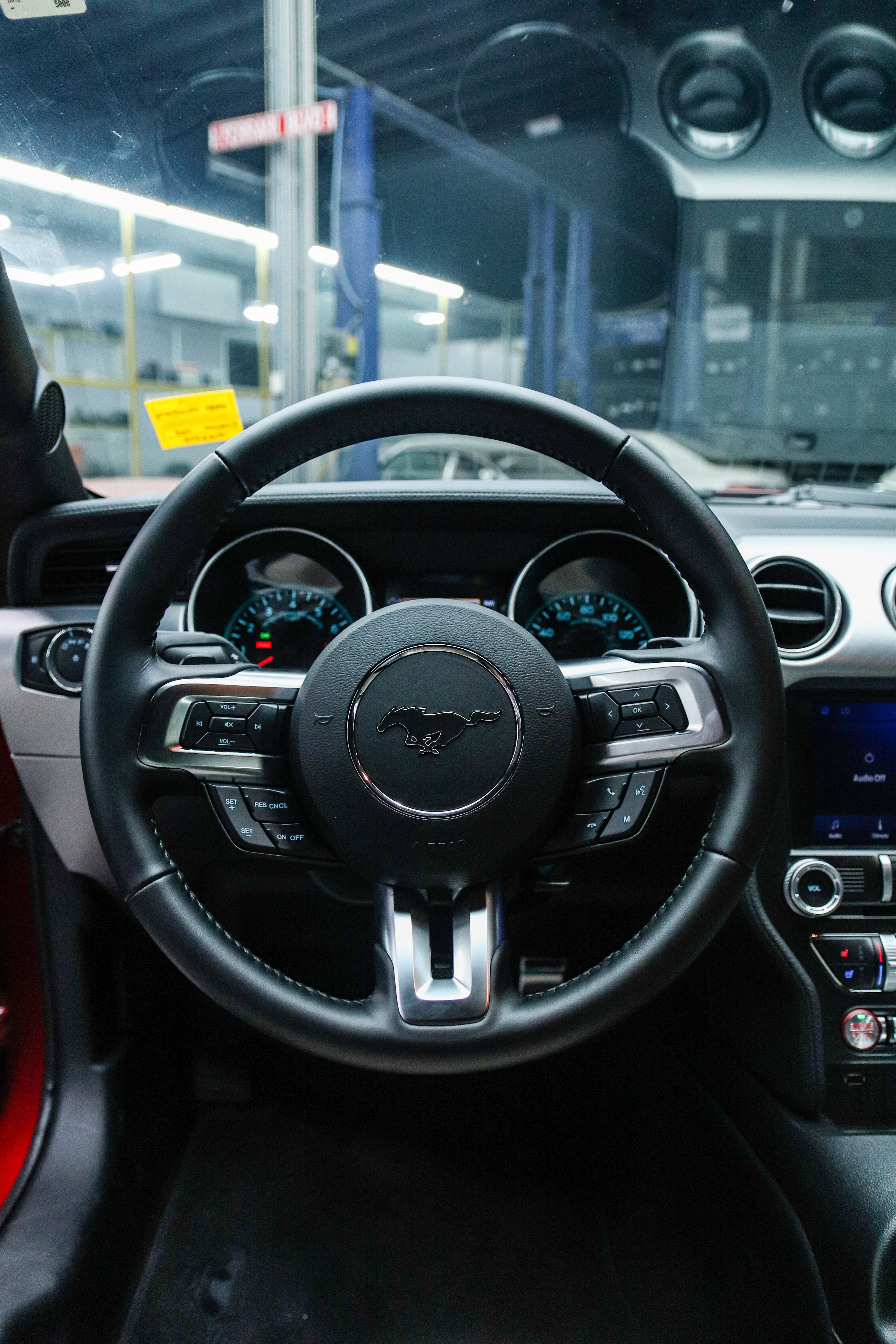 Ford Mustang 55th Edition gia hon 3 ty o VN anh 39