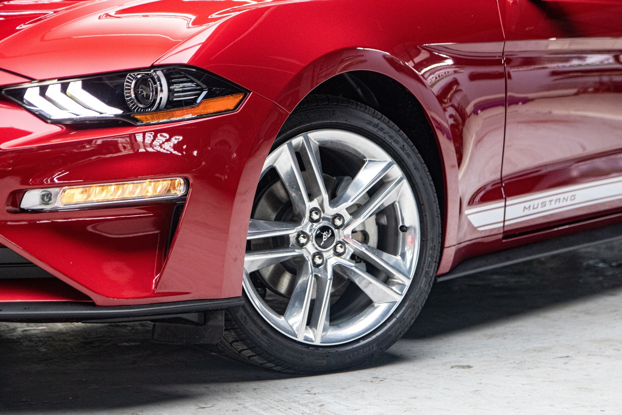 Ford Mustang 55th Edition gia hon 3 ty o VN anh 7