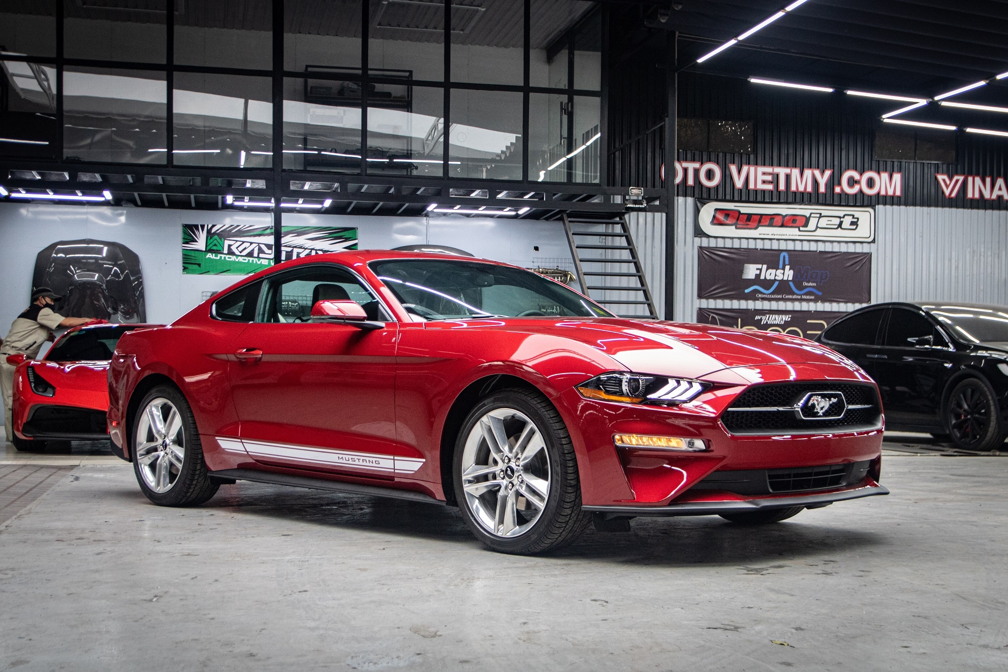 Ford Mustang 55th Edition gia hon 3 ty o VN anh 2