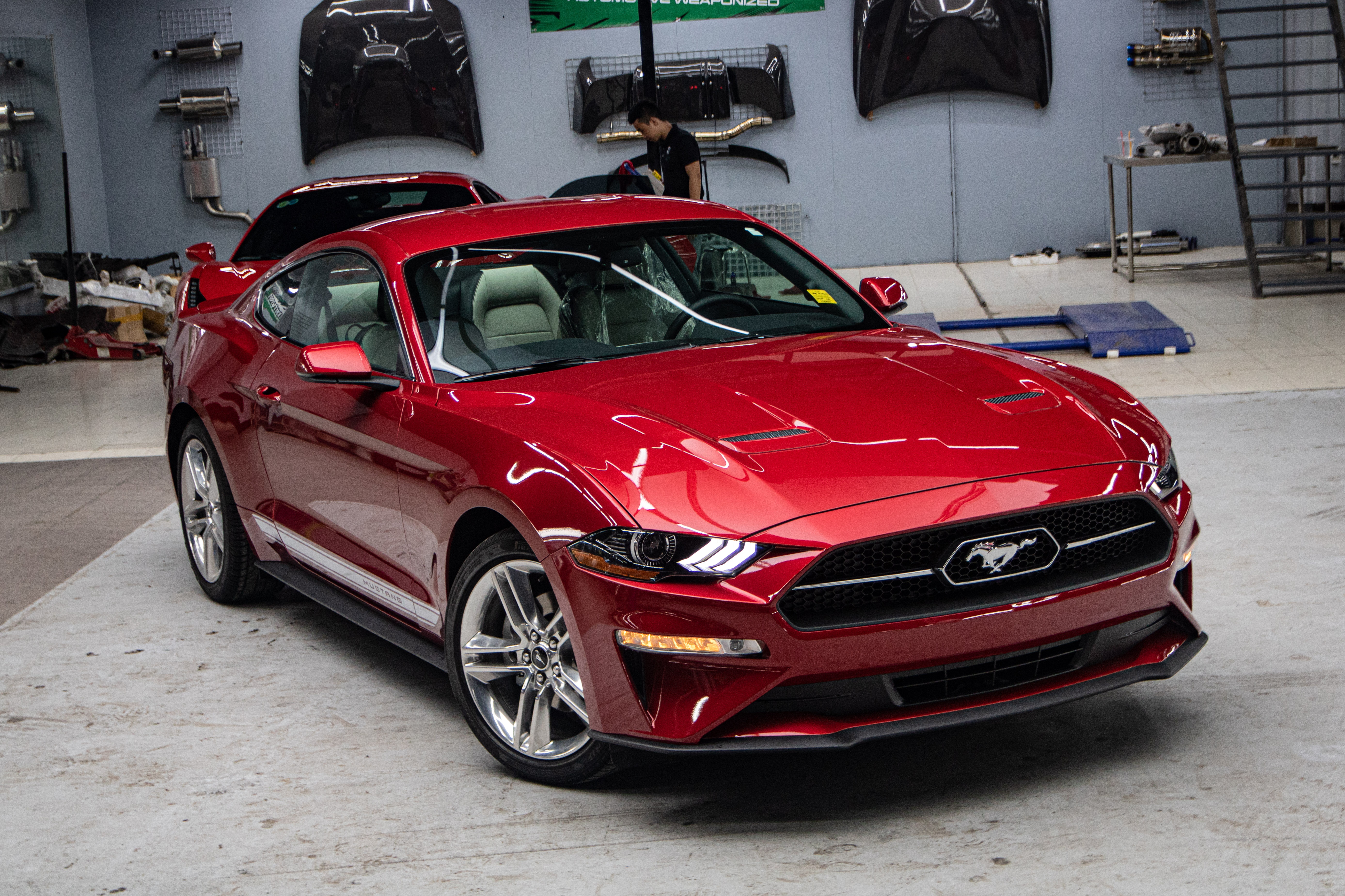 Ford Mustang 55th Edition gia hon 3 ty o VN anh 45