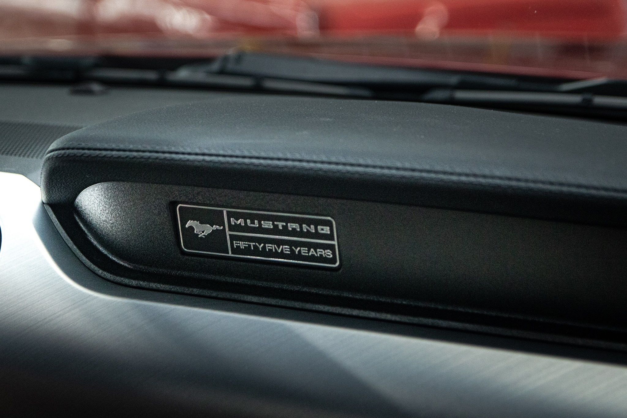 Ford Mustang 55th Edition gia hon 3 ty o VN anh 23