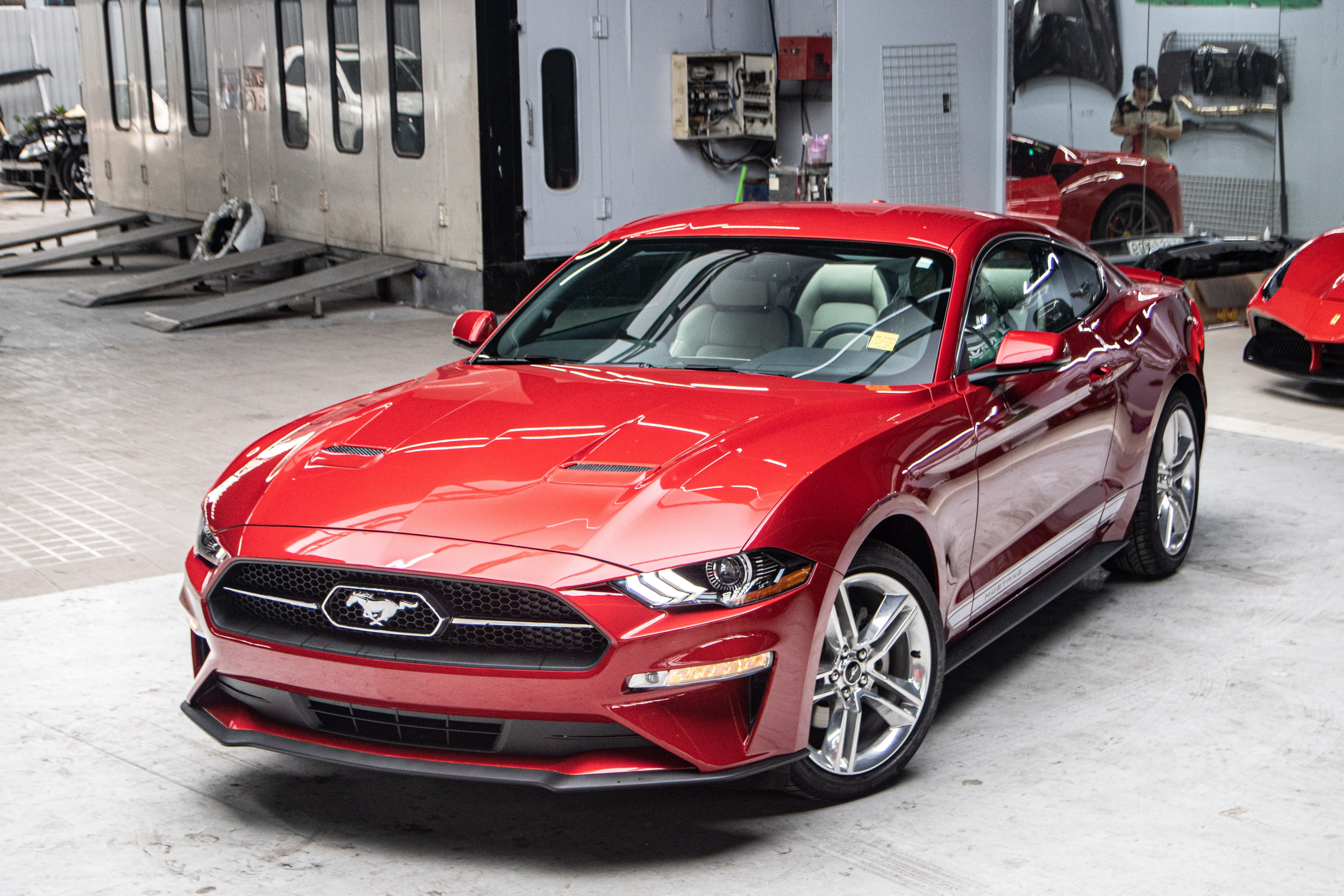 Ford Mustang 55th Edition gia hon 3 ty o VN anh 1