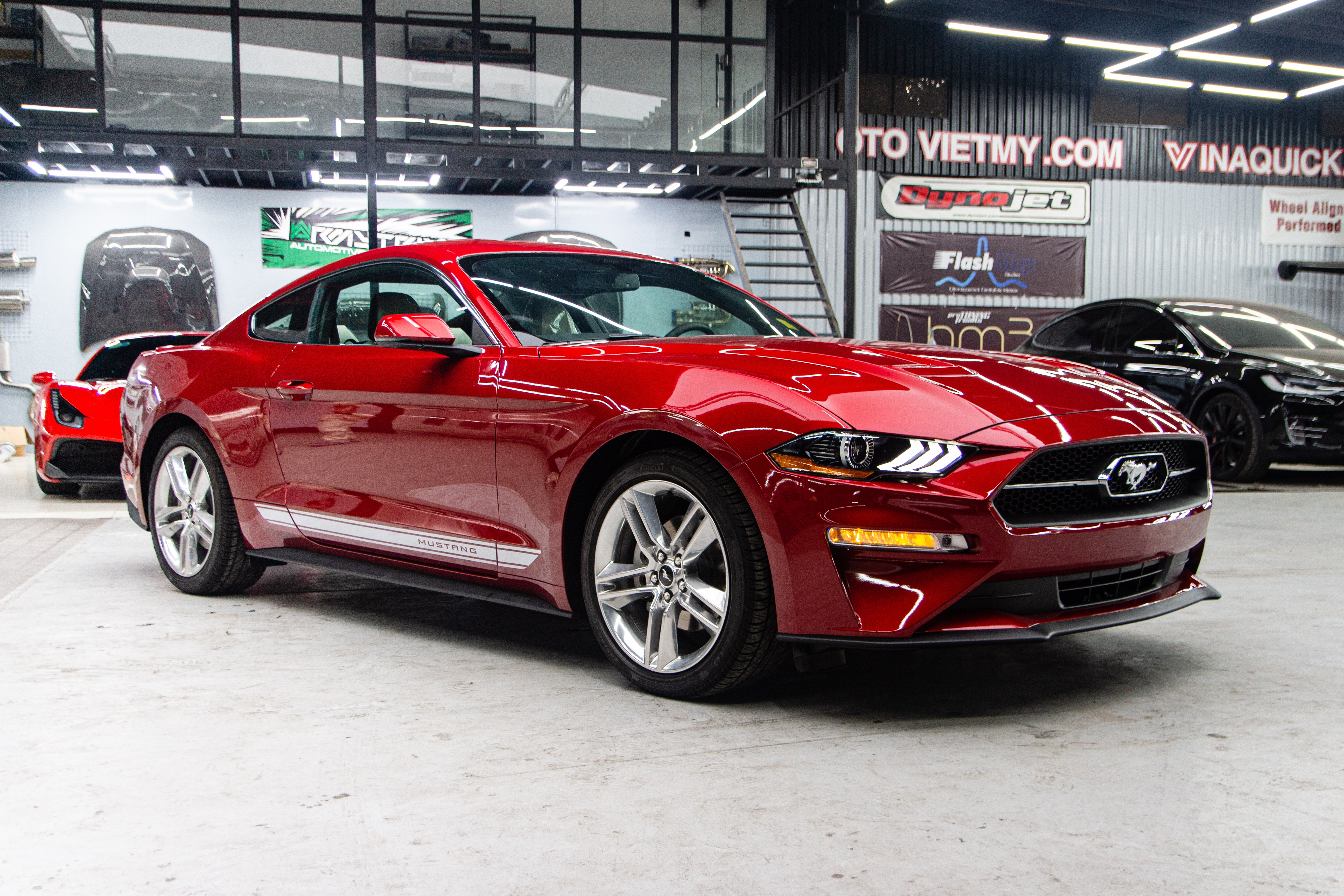 Ford Mustang 55th Edition gia hon 3 ty o VN anh 46