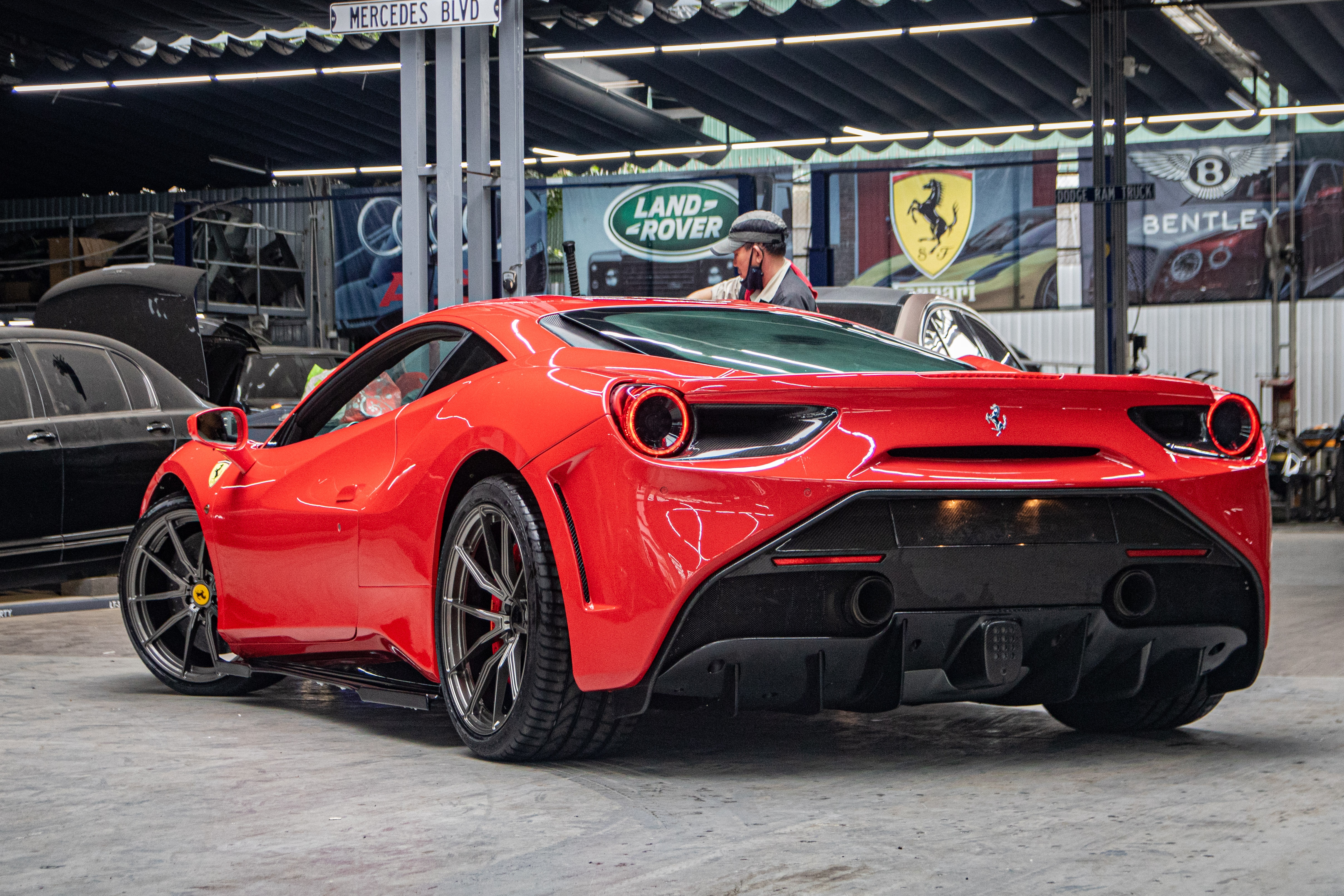 Ferrari 488 GTB SVR doc nhat VN duoc nang cong suat anh 30