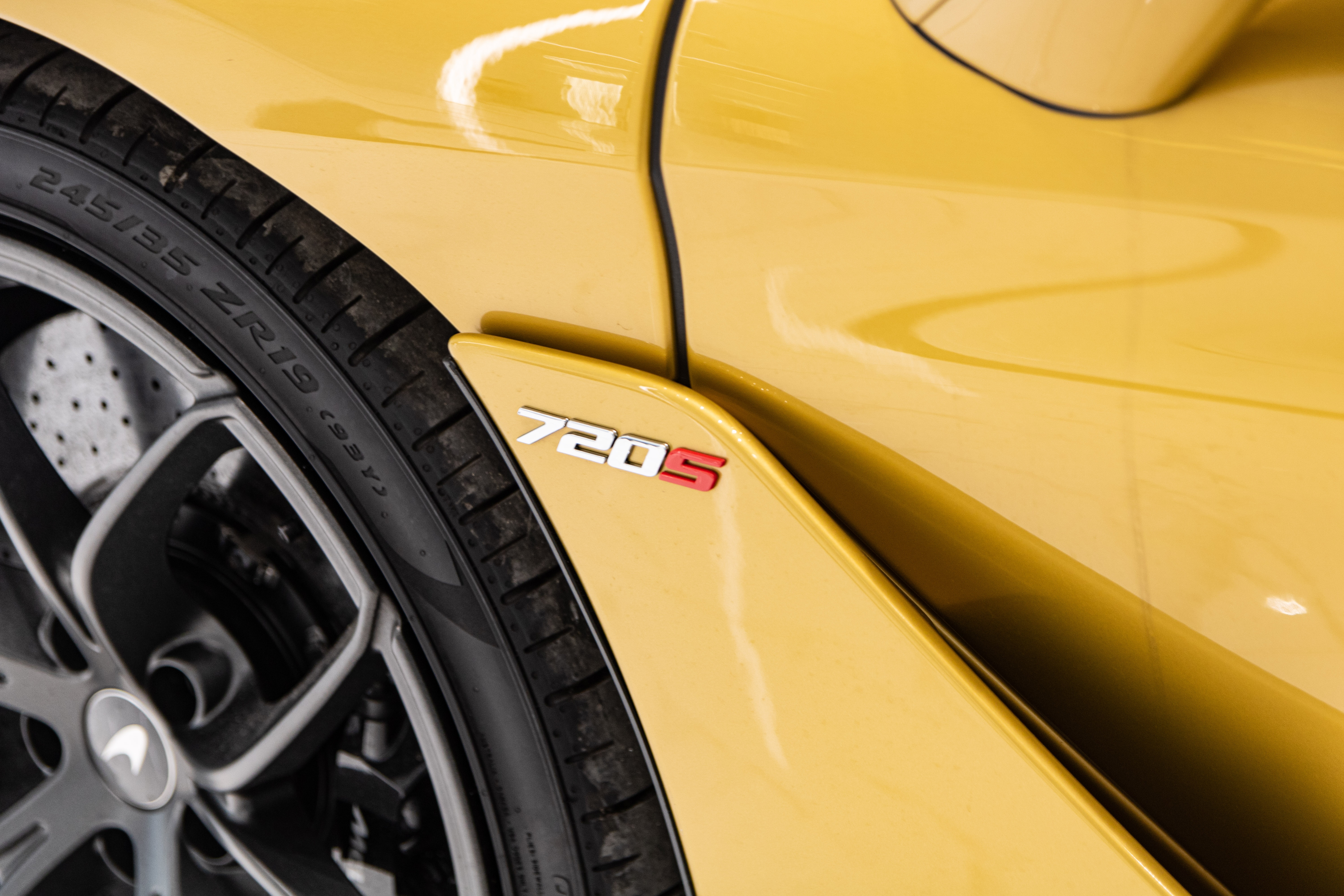 McLaren 720S Spider thu 4 cap ben VN anh 10