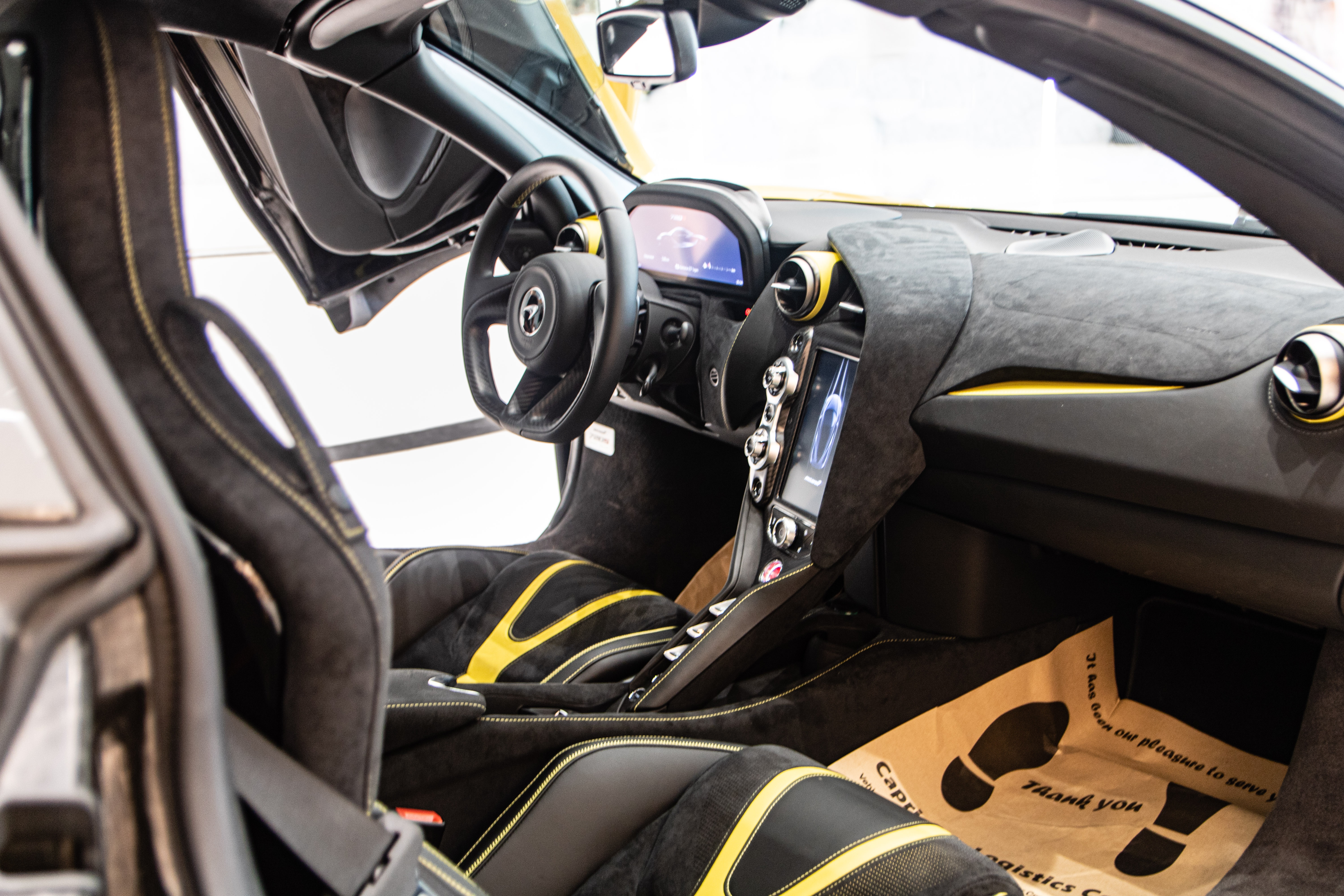 McLaren 720S Spider thu 4 cap ben VN anh 8