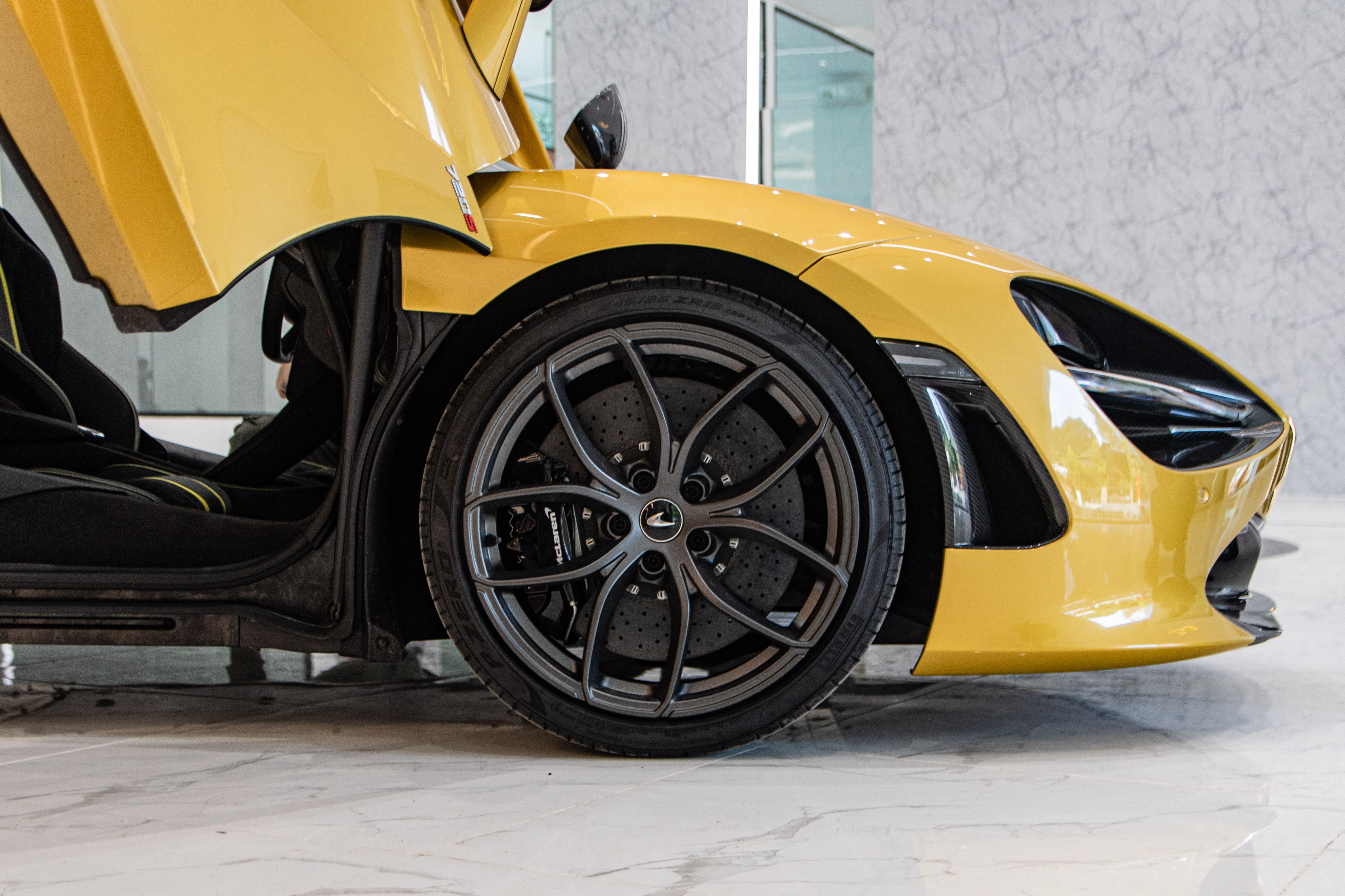 McLaren 720S Spider thu 4 cap ben VN anh 6