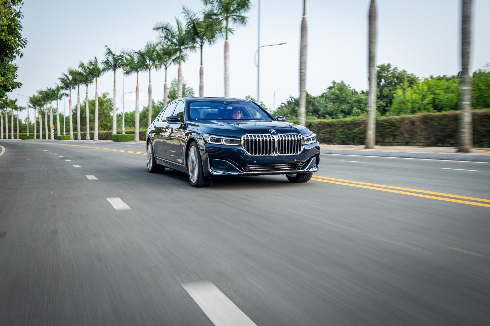 So sánh BMW 740Li và Mercedes-Benz S 450L Luxury ảnh 20 So sanh BMW 740Li va Mercedes-Benz S 450L Luxury anh 20