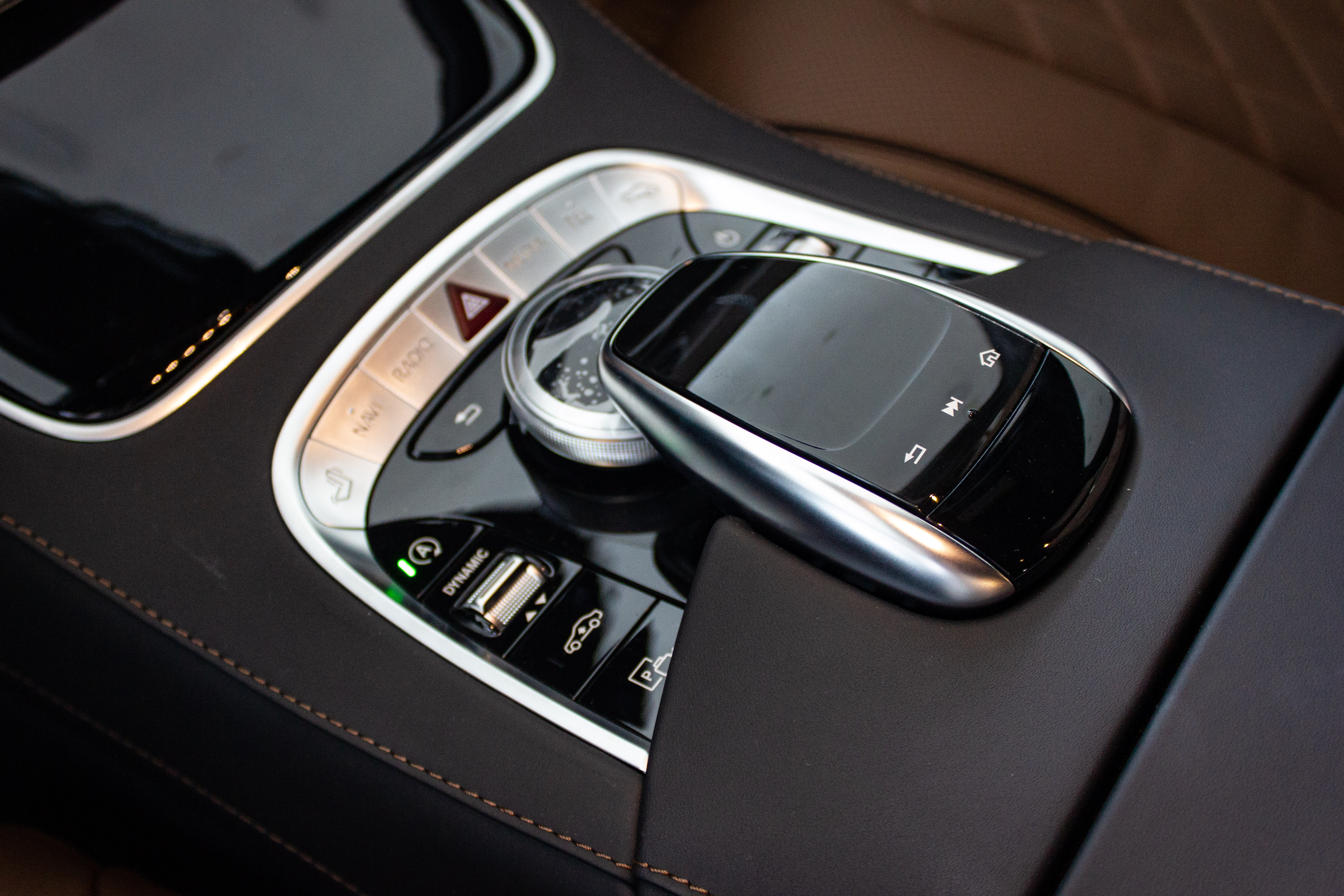 So sánh BMW 740Li và Mercedes-Benz S 450L Luxury ảnh 13 So sanh BMW 740Li va Mercedes-Benz S 450L Luxury anh 13