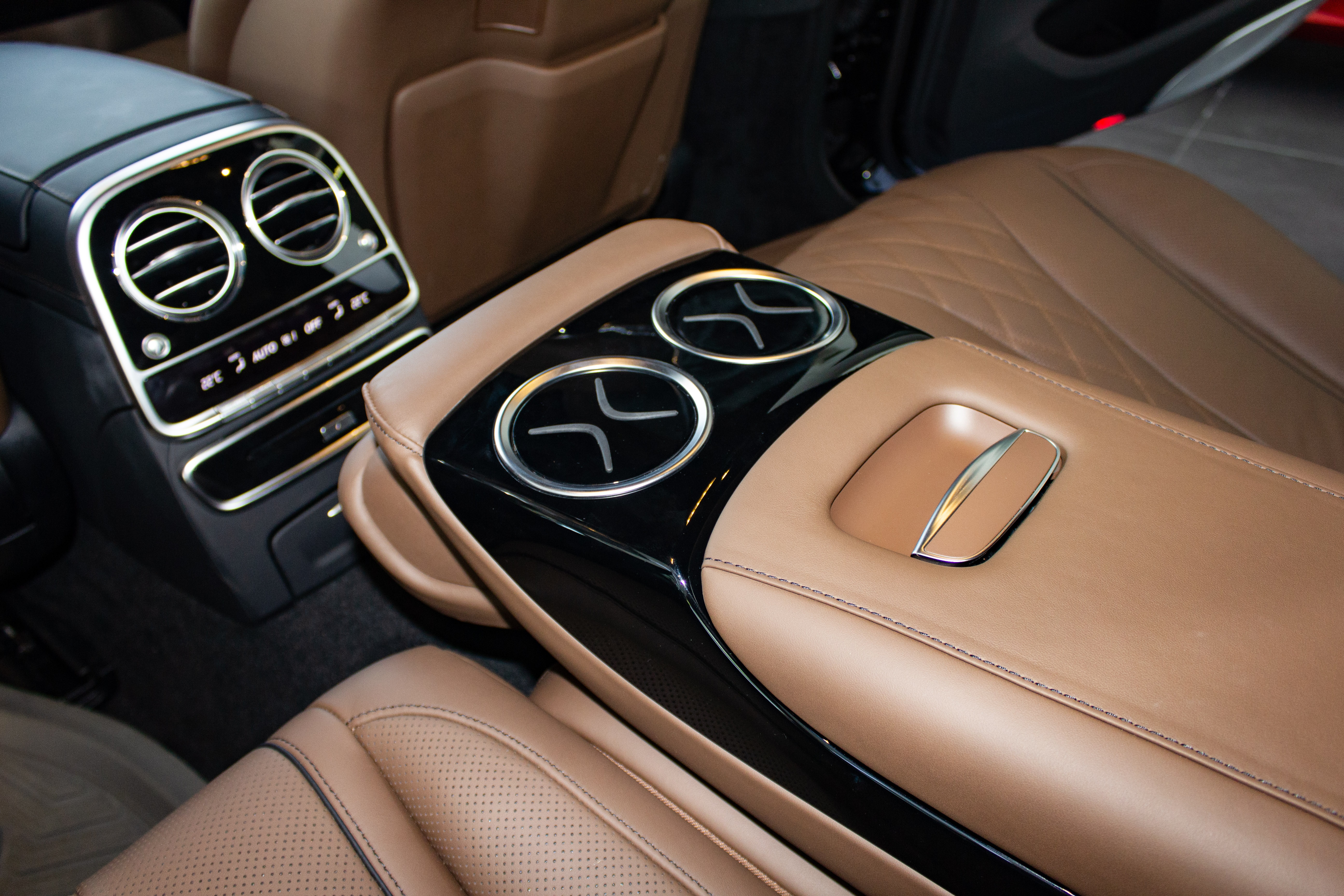 So sánh BMW 740Li và Mercedes-Benz S 450L Luxury ảnh 17 So sanh BMW 740Li va Mercedes-Benz S 450L Luxury anh 17