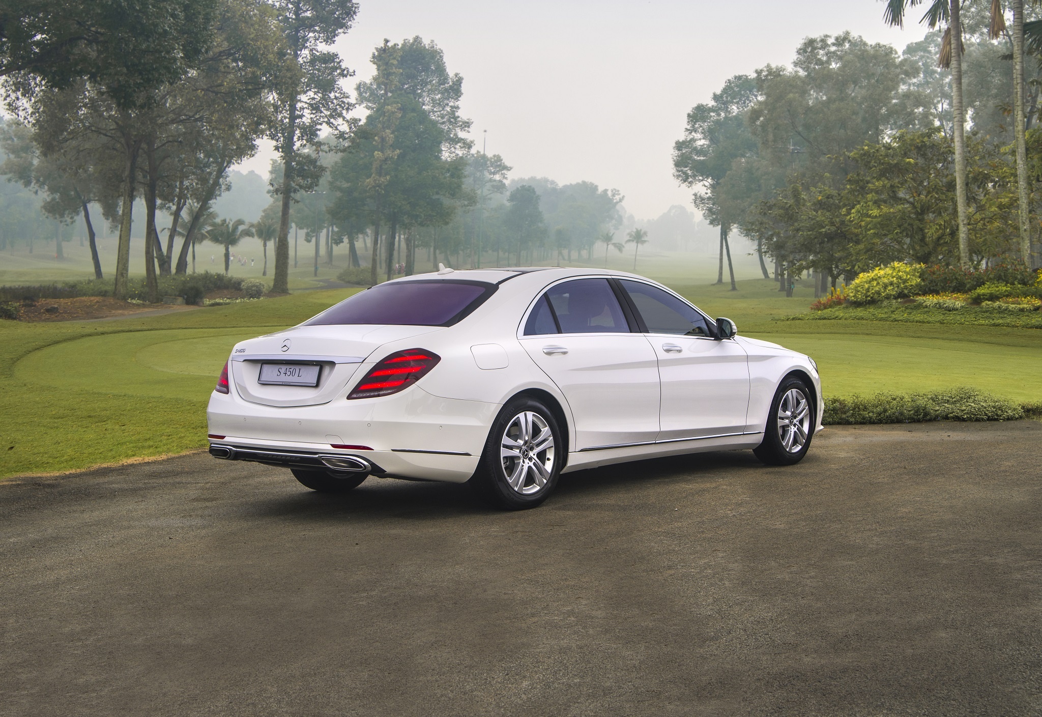 So sánh BMW 740Li và Mercedes-Benz S 450L Luxury ảnh 24 So sanh BMW 740Li va Mercedes-Benz S 450L Luxury anh 24