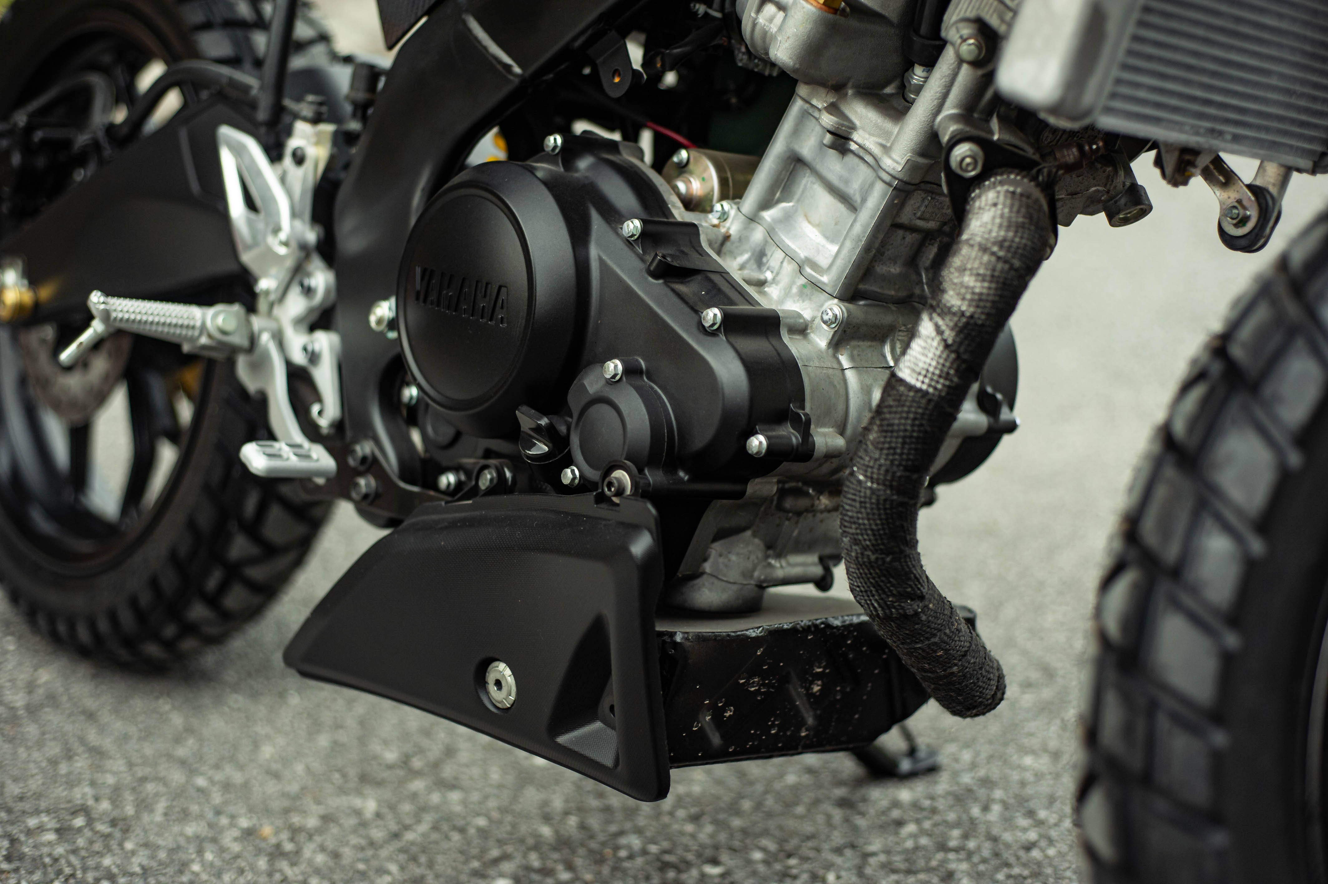 Yamaha TFX 150 do phong cach cafe racer anh 11