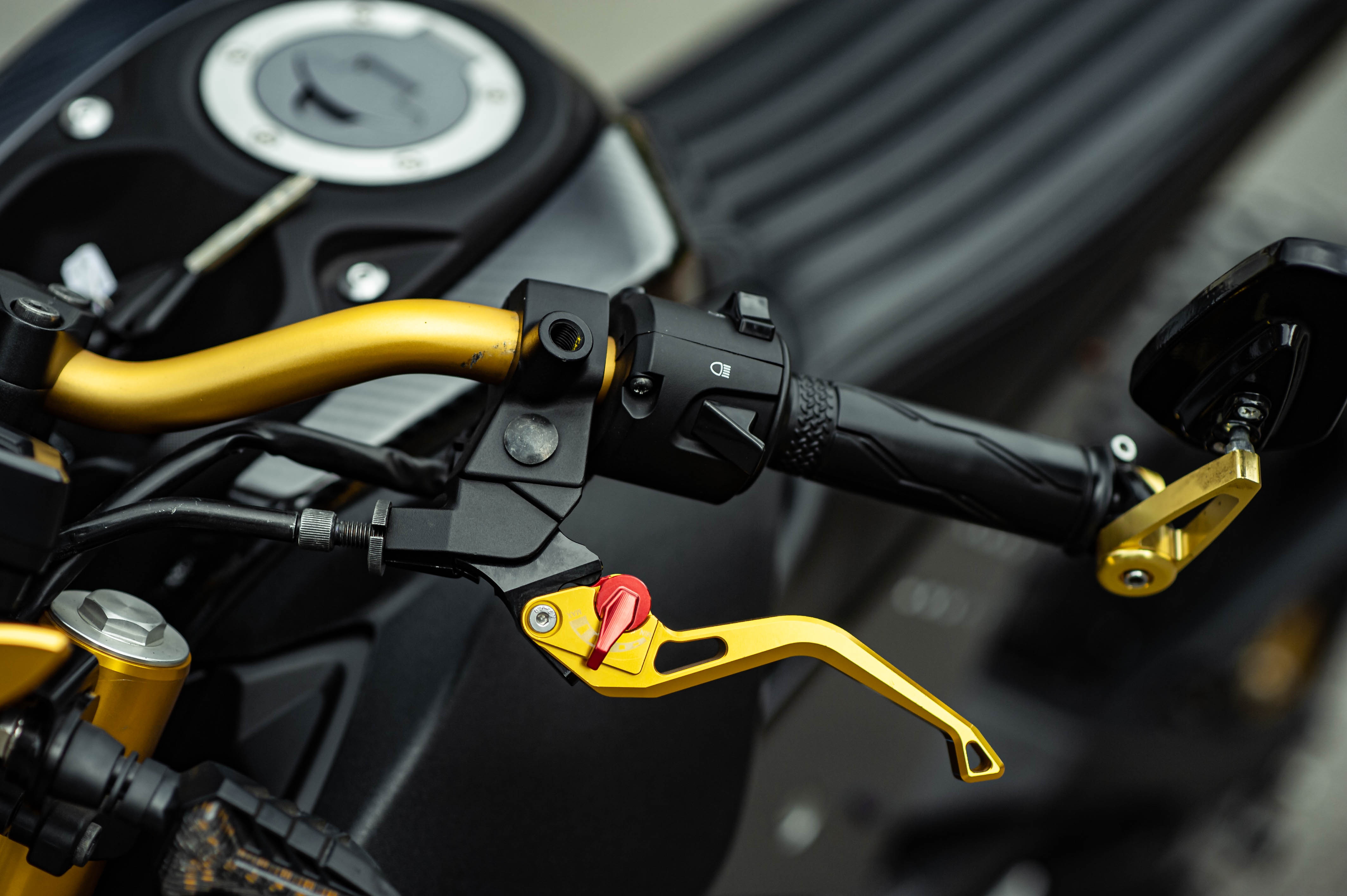 Yamaha TFX 150 do phong cach cafe racer anh 5