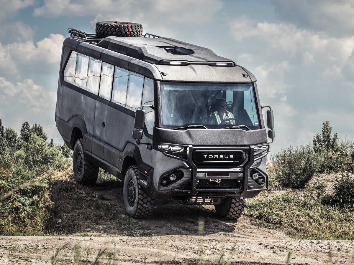 Torsus Praetorian - xe buyt dia hinh dau tien tren the gioi hinh anh