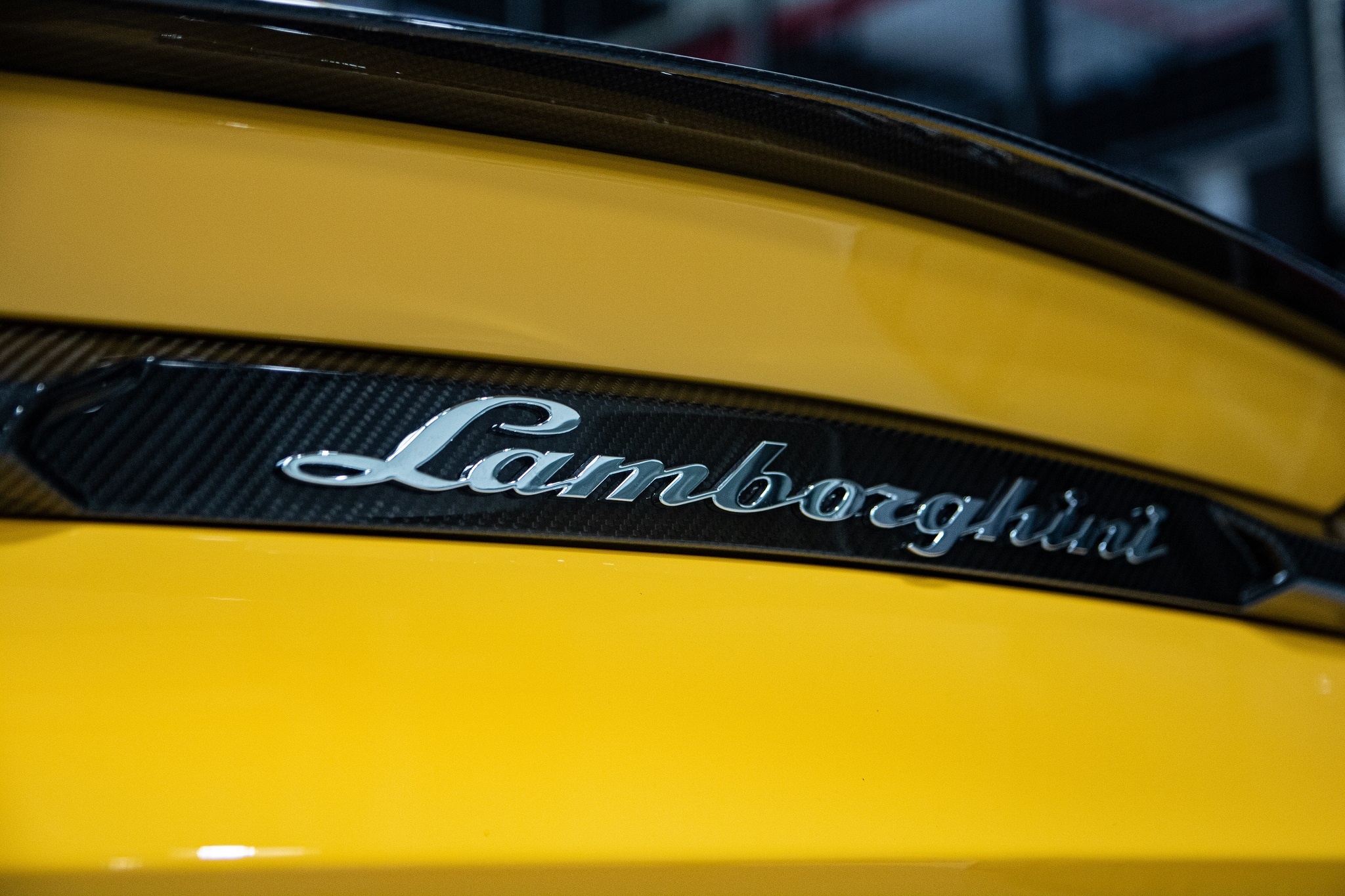 Chi tiet Lamborghini Urus chinh hang anh 11