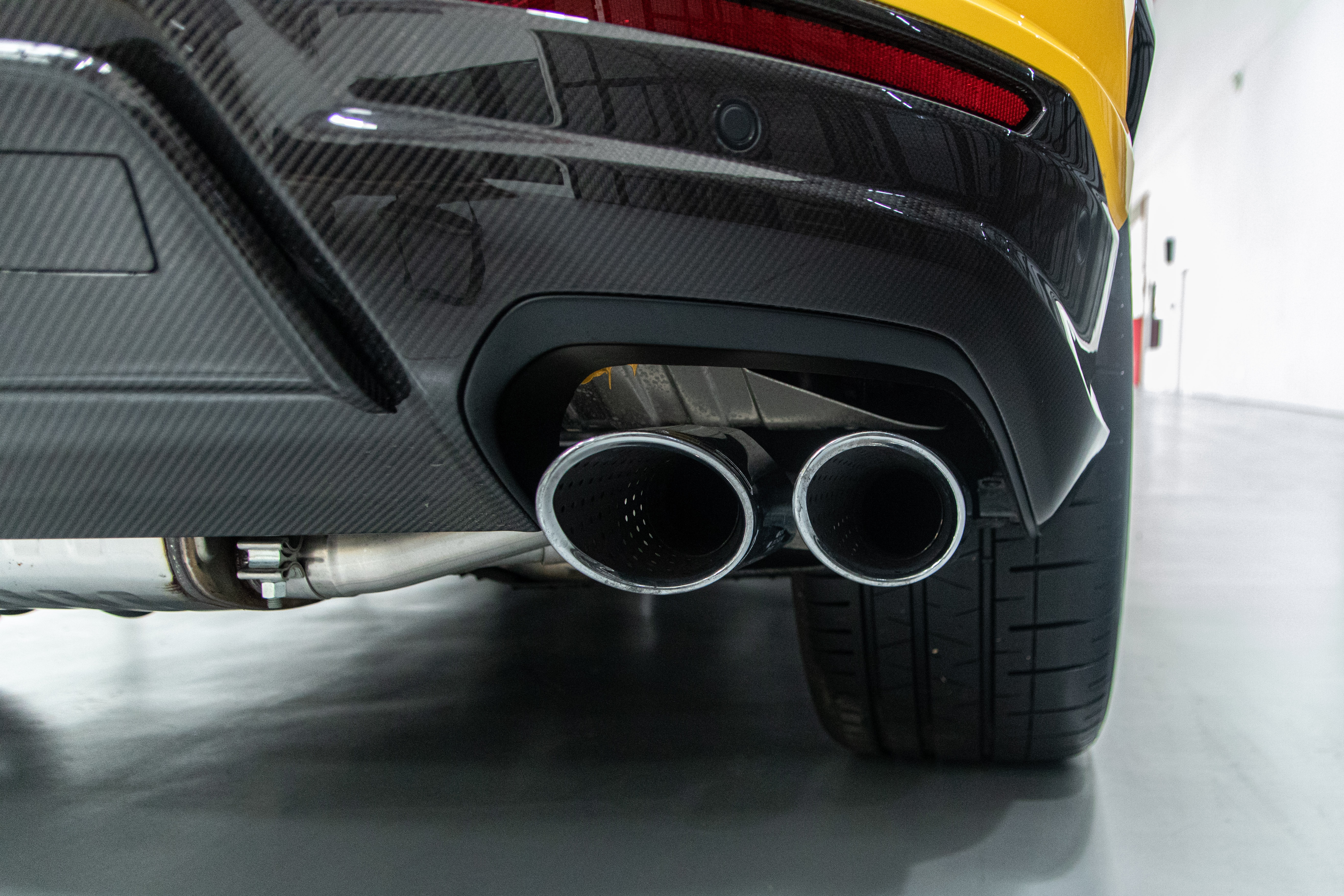 Chi tiet Lamborghini Urus chinh hang anh 44