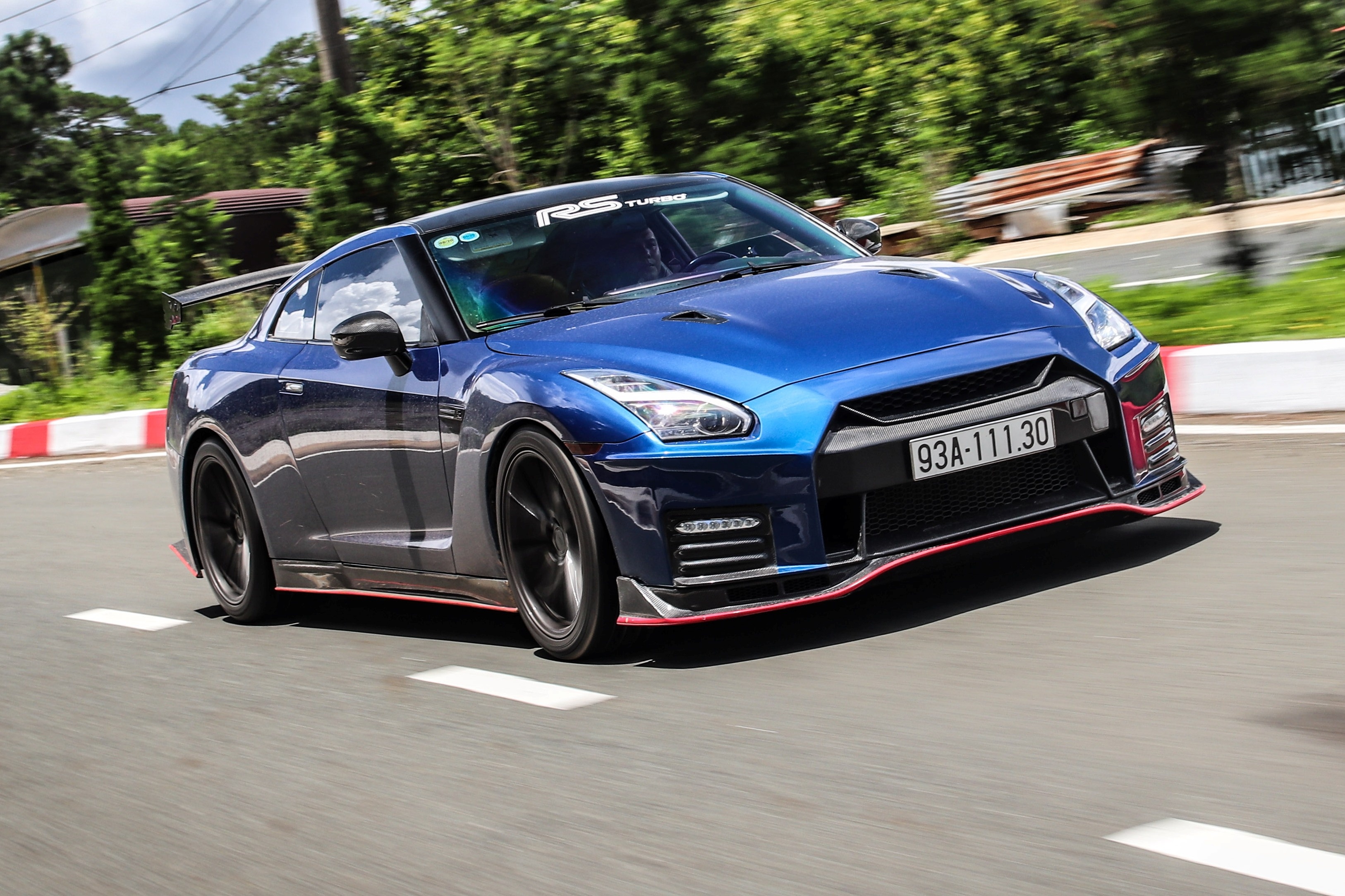 Dan xe the thao Nhat Ban nao dong duong pho Da Lat hinh anh