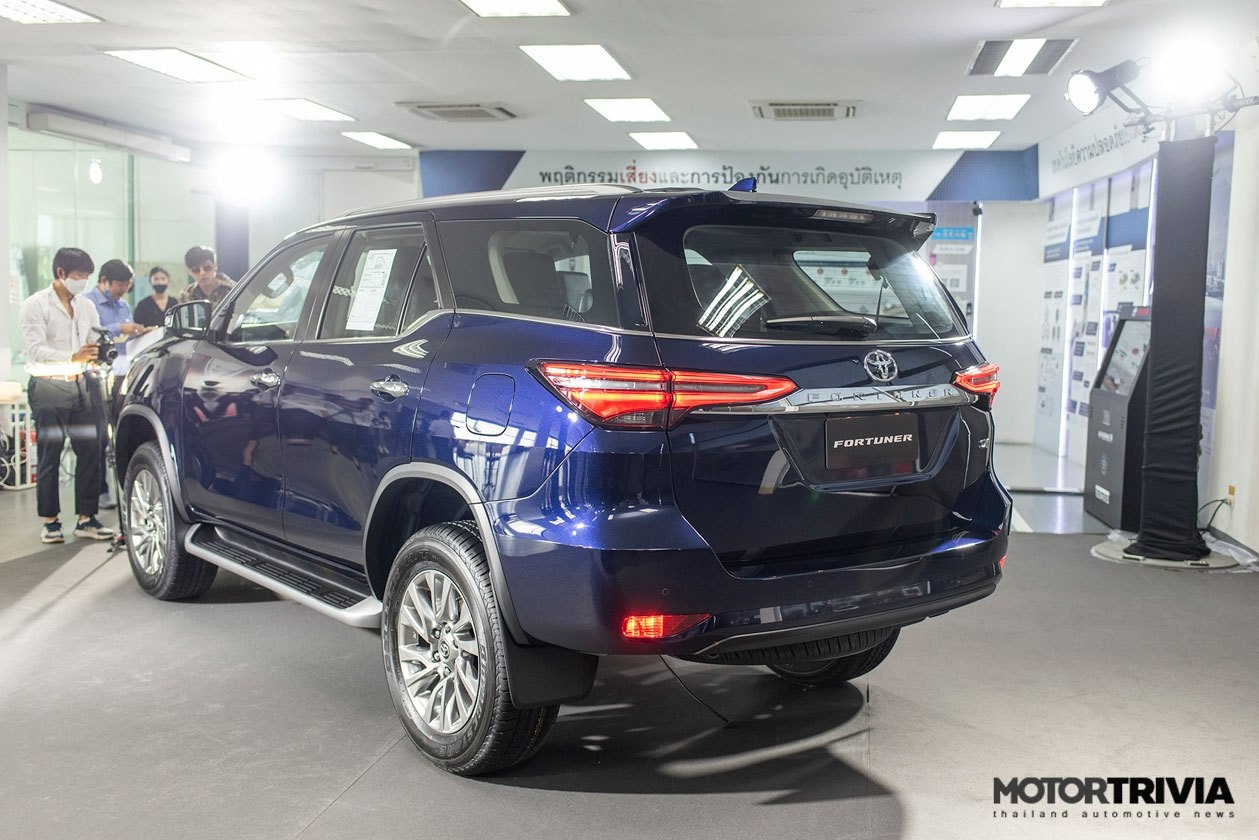 Chi tiết Toyota Fortuner 2021 ảnh 9 Chi tiet Toyota Fortuner 2021 anh 9