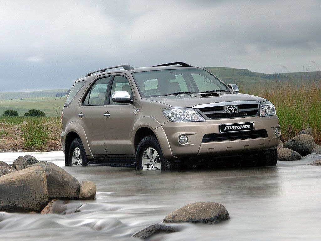 Những thay đổi trên Toyota Fortuner ảnh 1 Nhung thay doi tren Toyota Fortuner anh 1