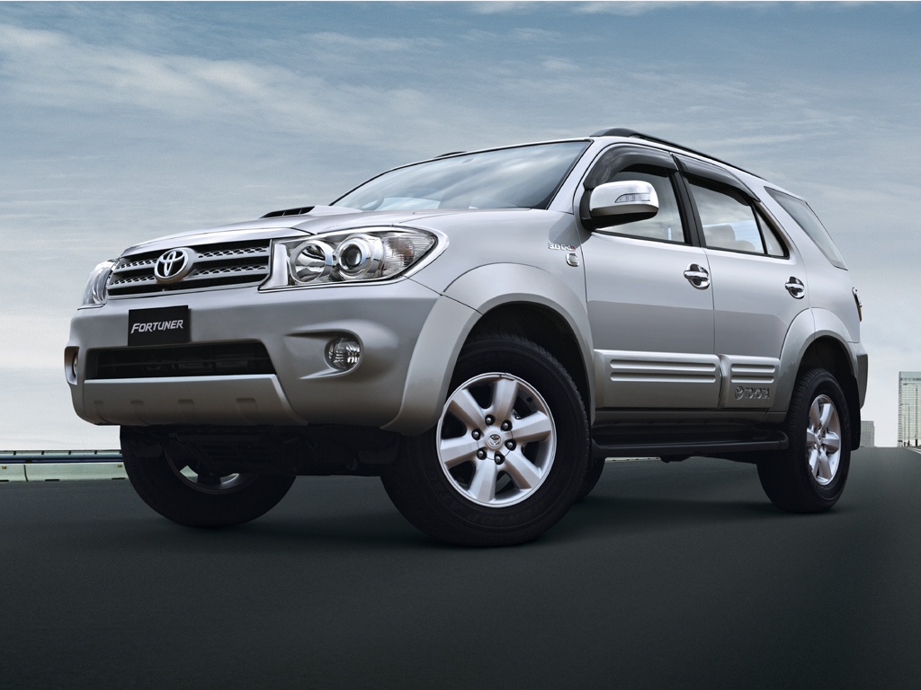 Những thay đổi trên Toyota Fortuner ảnh 3 Nhung thay doi tren Toyota Fortuner anh 3