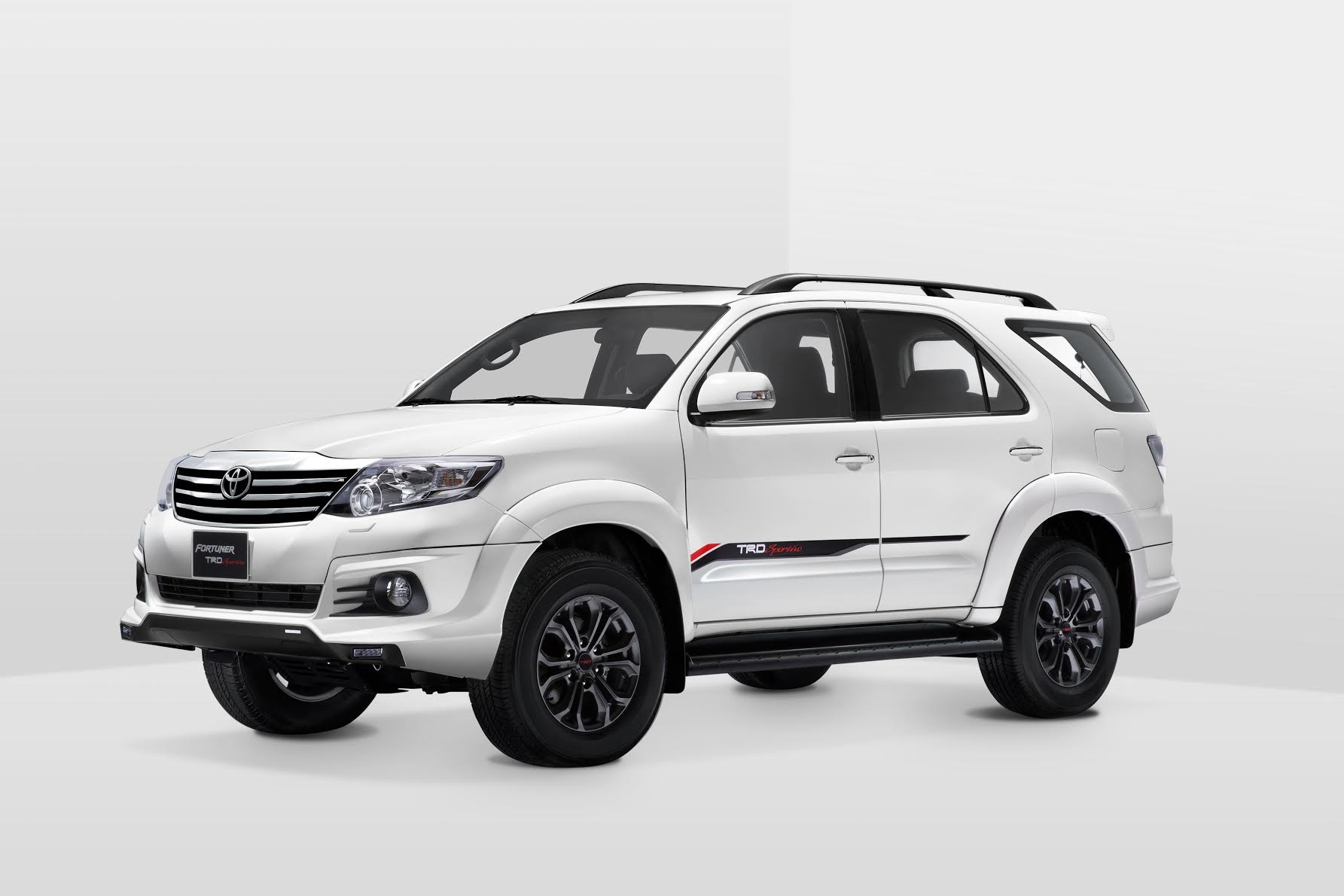 Những thay đổi trên Toyota Fortuner ảnh 7 Nhung thay doi tren Toyota Fortuner anh 7