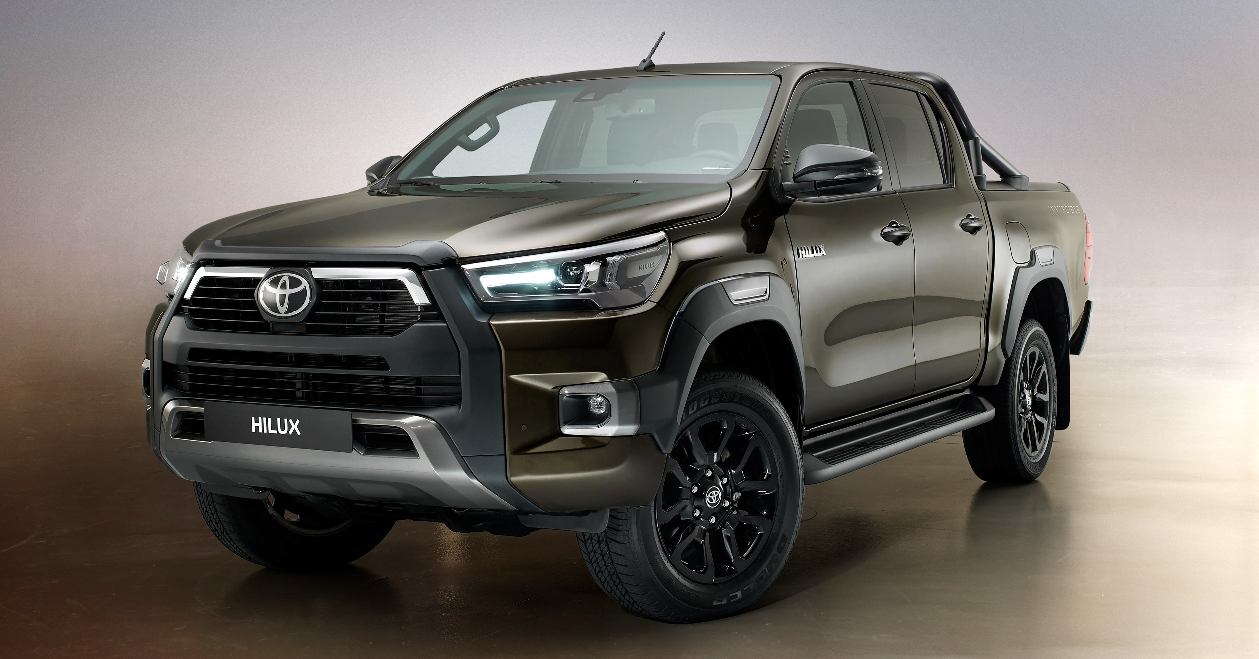 Toyota Hilux 2021 khác gì thế hệ cũ? ảnh 1 Toyota Hilux 2021 khac gi the he cu? anh 1