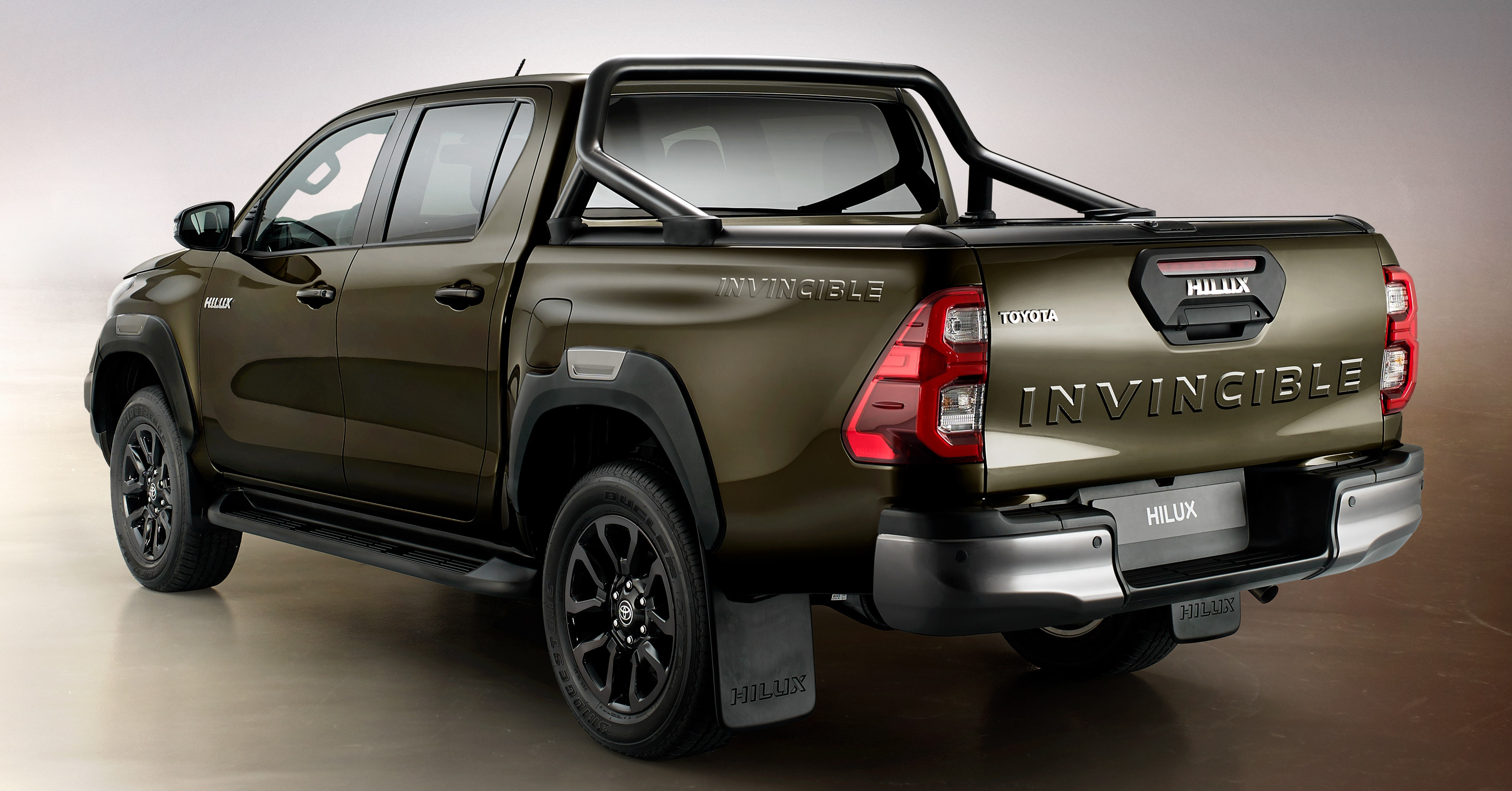 Toyota Hilux 2021 khác gì thế hệ cũ? ảnh 5 Toyota Hilux 2021 khac gi the he cu? anh 5