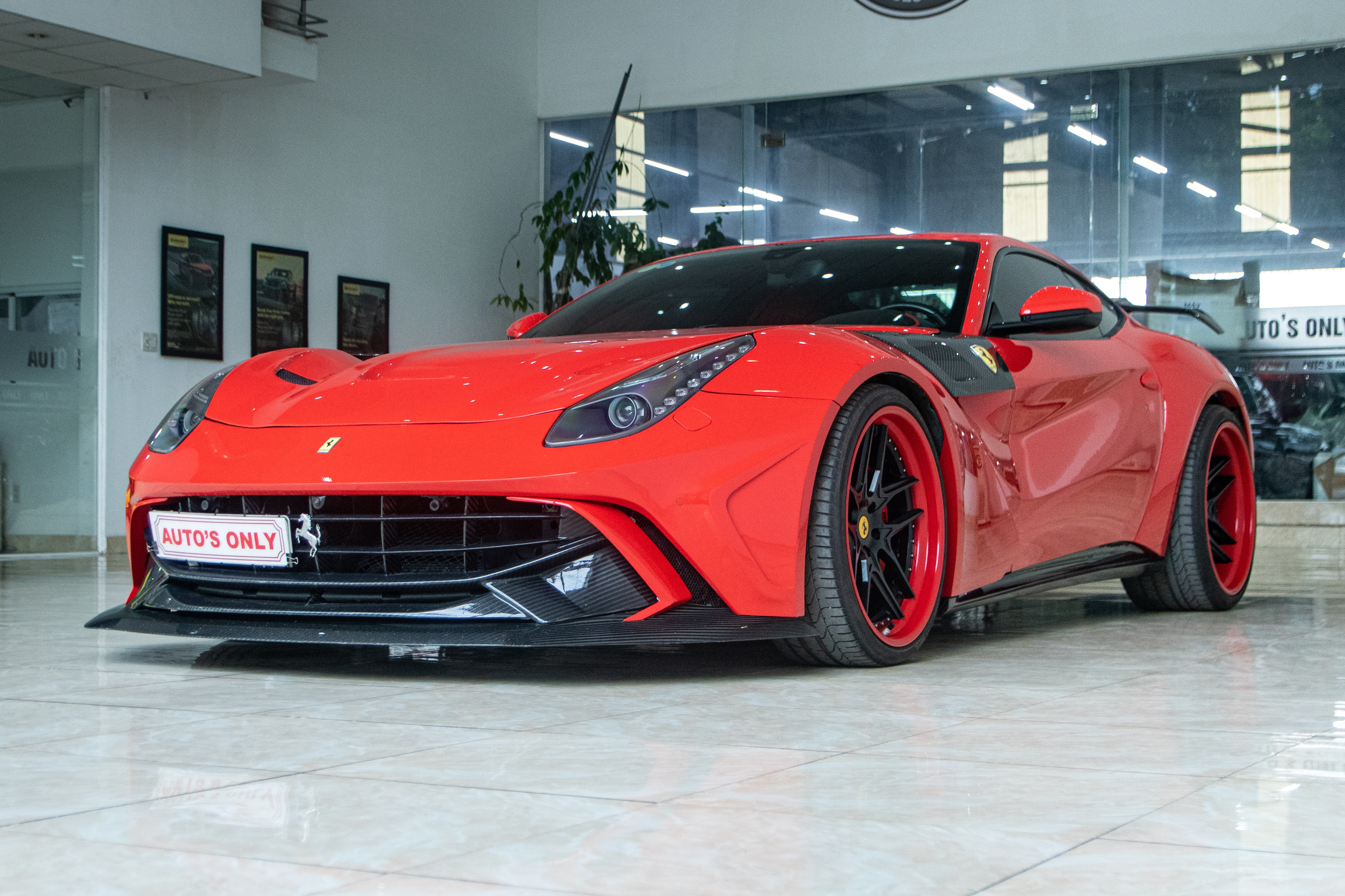 Ferrari F12 Berlinetta do Duke Dynamics tai VN anh 2